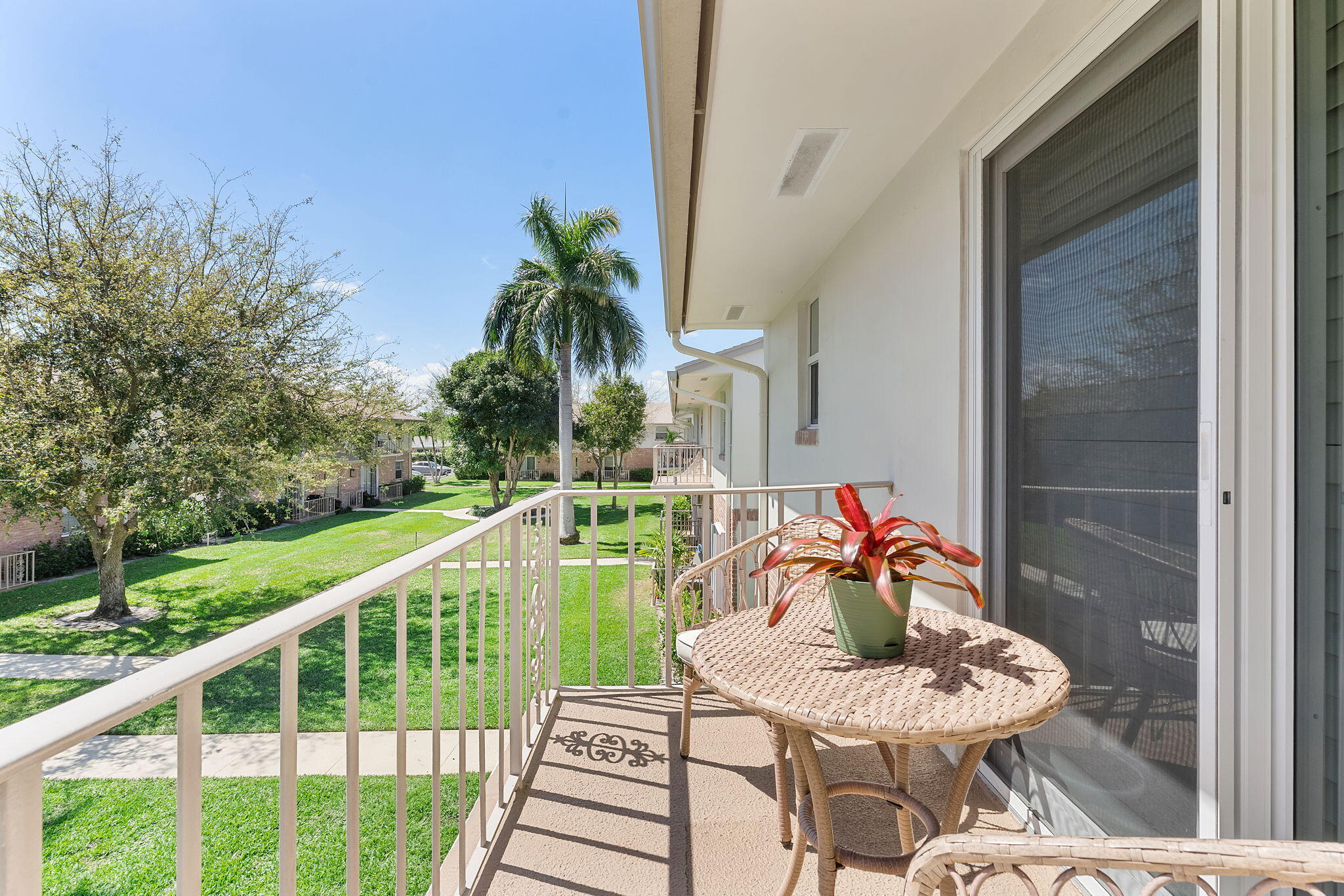 SQUIRE HILL CONDO - Residential