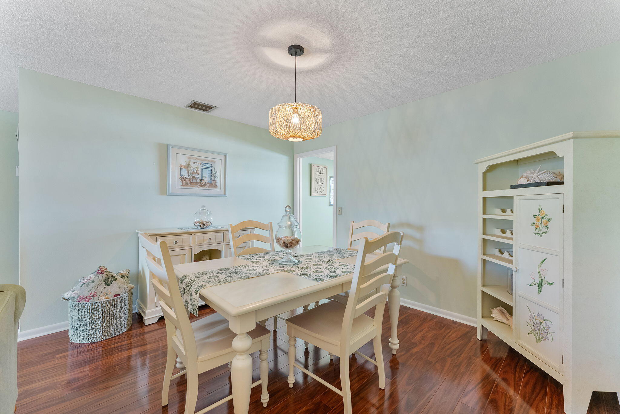 SQUIRE HILL CONDO - Residential