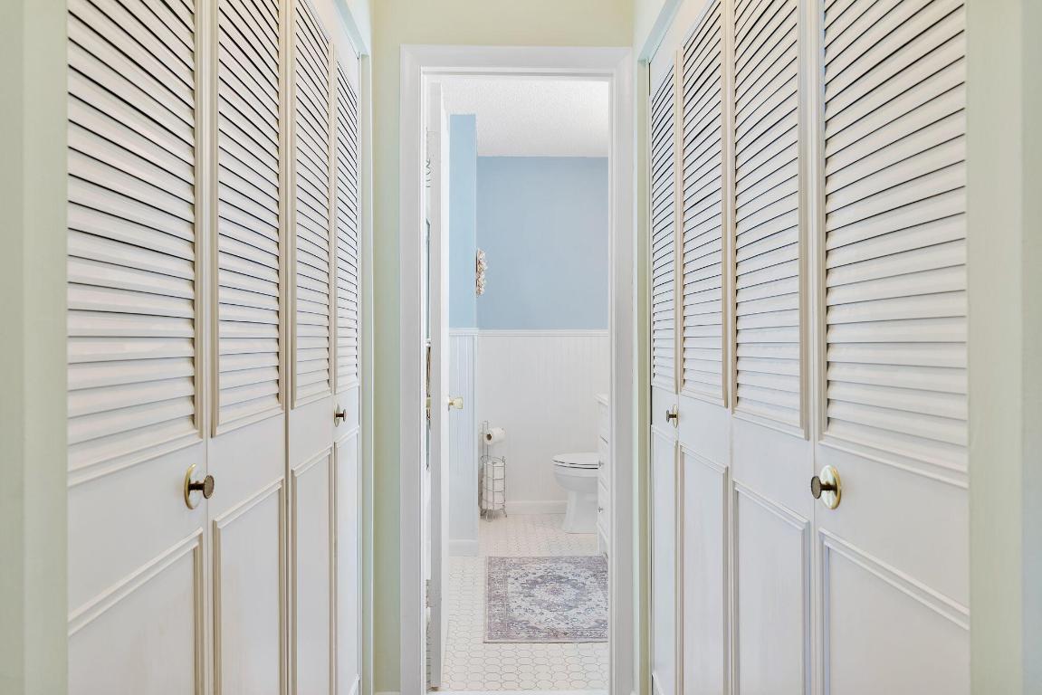 SQUIRE HILL CONDO - Residential