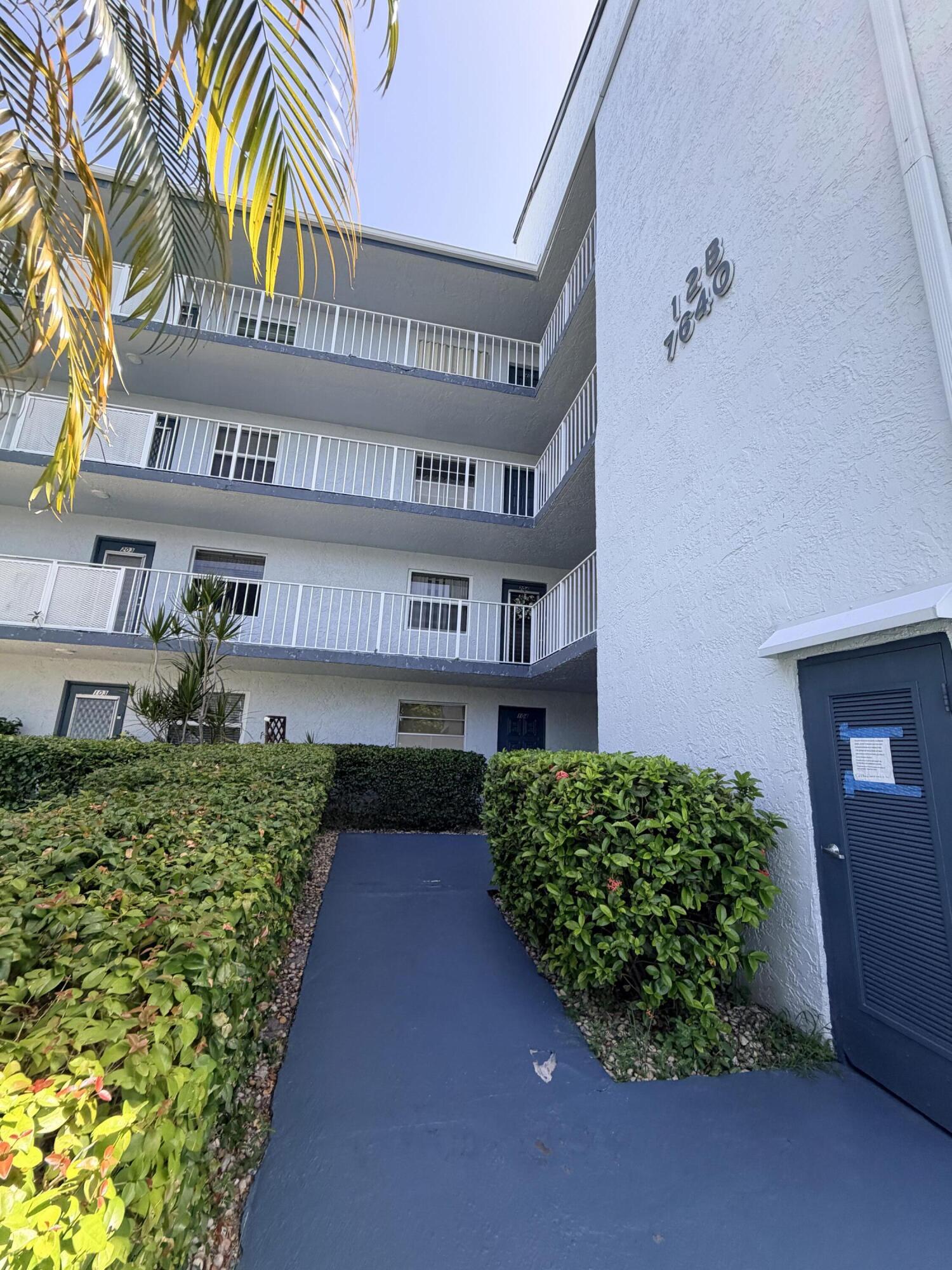 12B OF PALM SPRINGS 2 CONDO - Residential