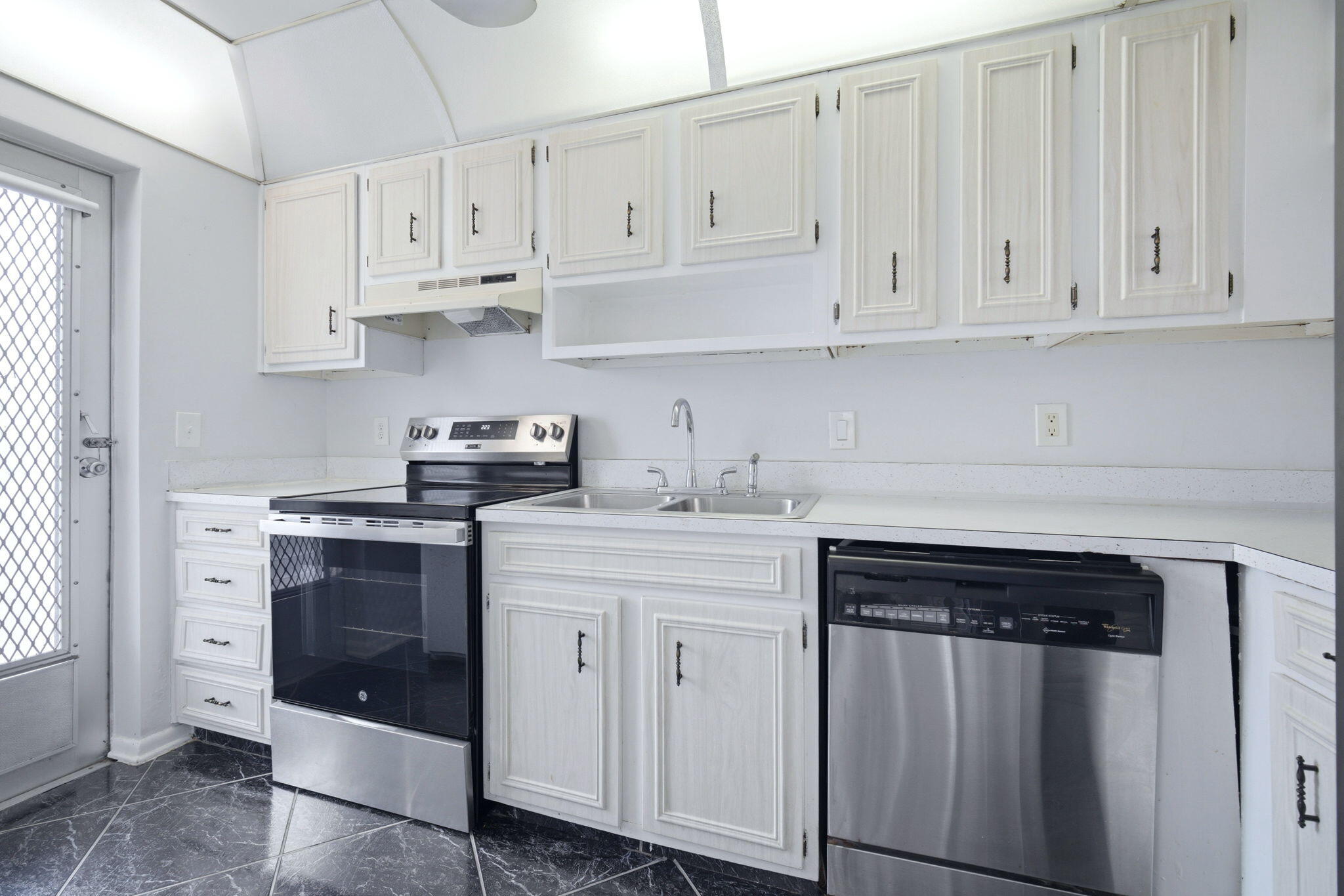 LIGHTHOUSE POINT PLAZA CONDO - Residential