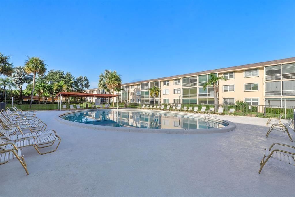 LIGHTHOUSE POINT PLAZA CONDO - Residential