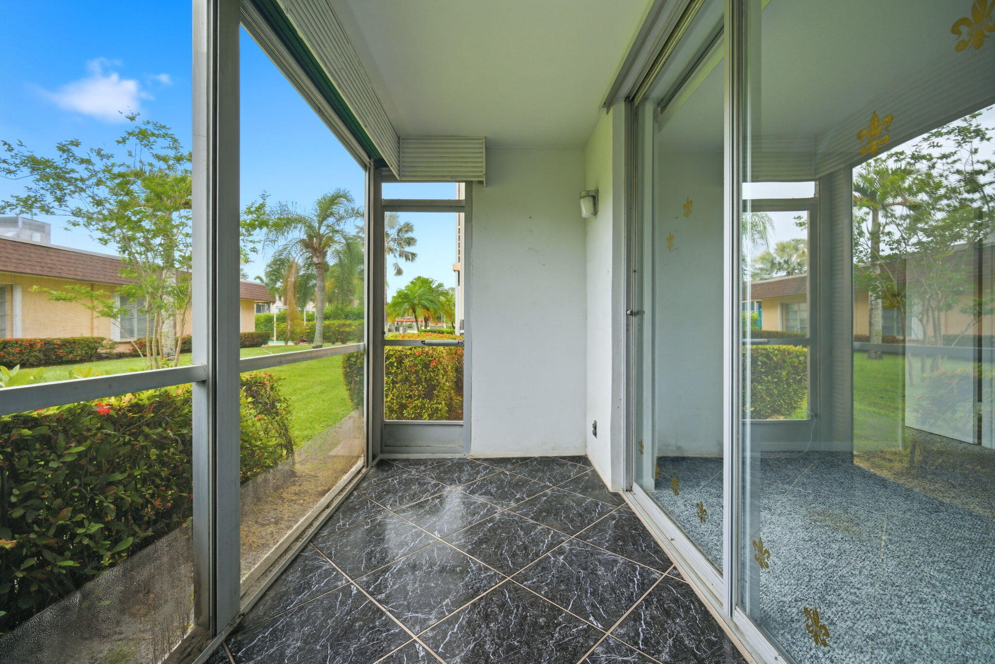LIGHTHOUSE POINT PLAZA CONDO - Residential