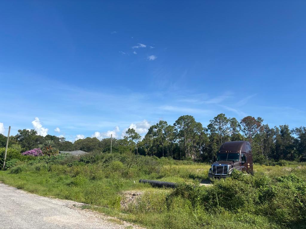 Loxahatchee - Land