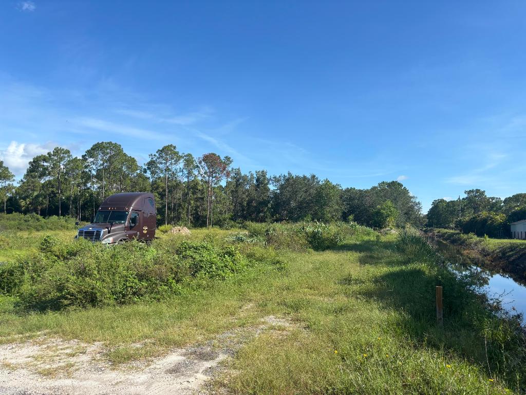 Loxahatchee - Land