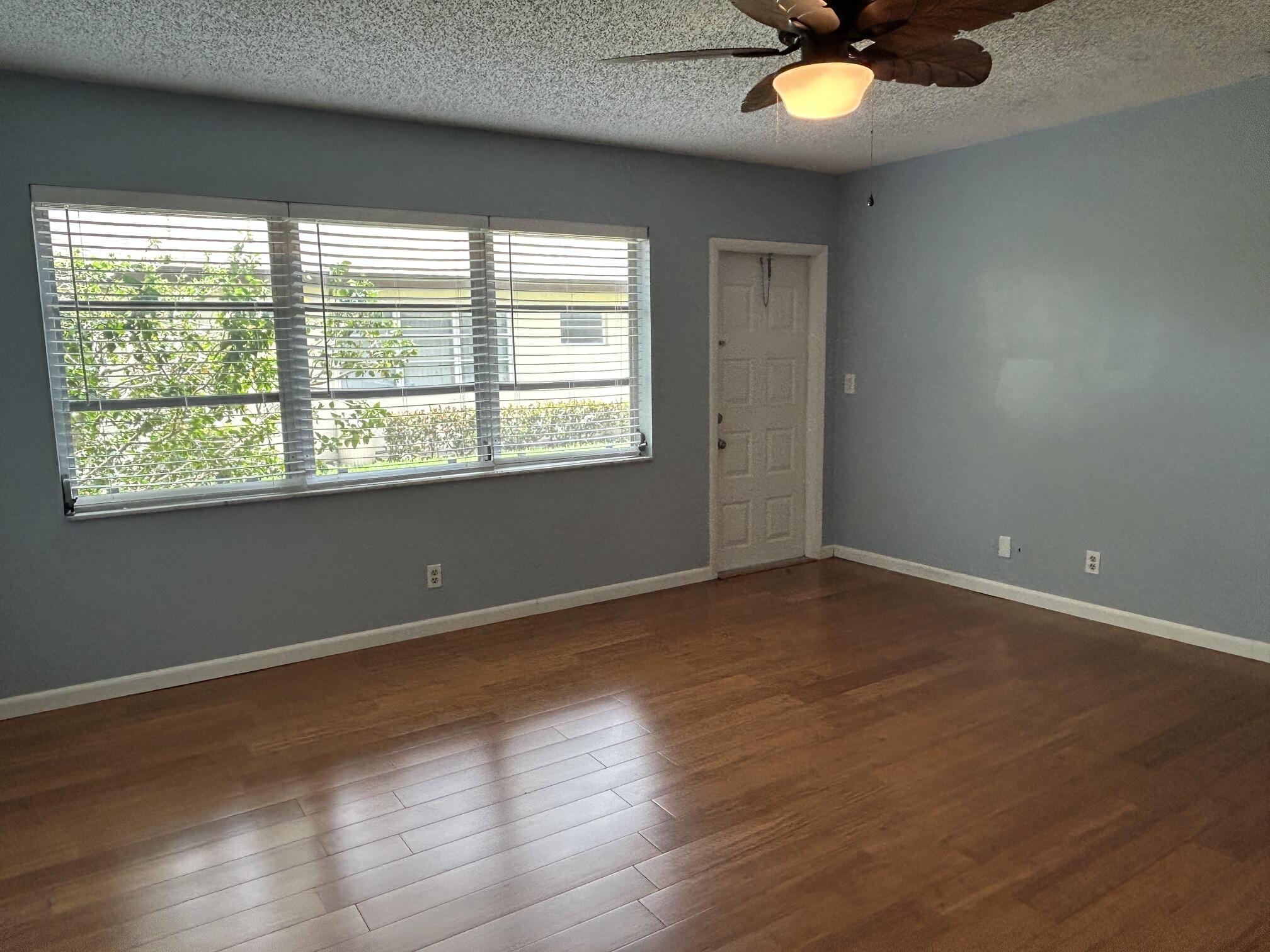 HIGH POINT OF DELRAY WEST CONDO SEC 3 - Residential