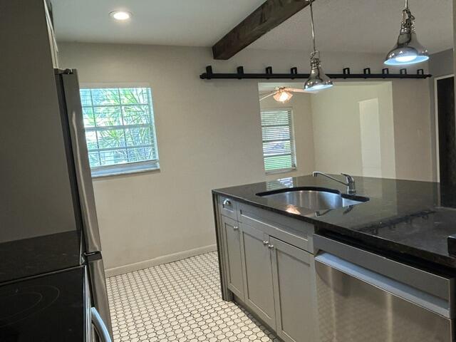 HIGH POINT OF DELRAY WEST CONDO SEC 3 - Residential