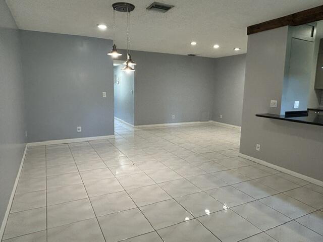 HIGH POINT OF DELRAY WEST CONDO SEC 3 - Residential