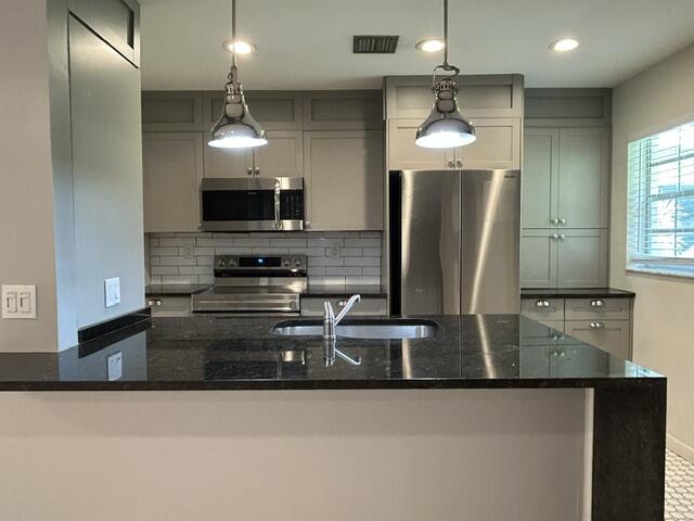 HIGH POINT OF DELRAY WEST CONDO SEC 3 - Residential