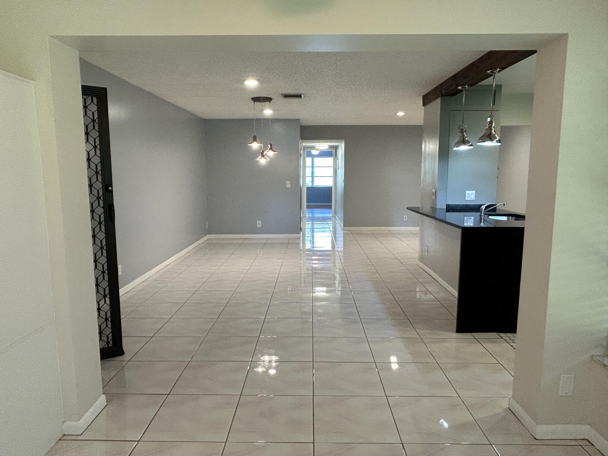 HIGH POINT OF DELRAY WEST CONDO SEC 3 - Residential