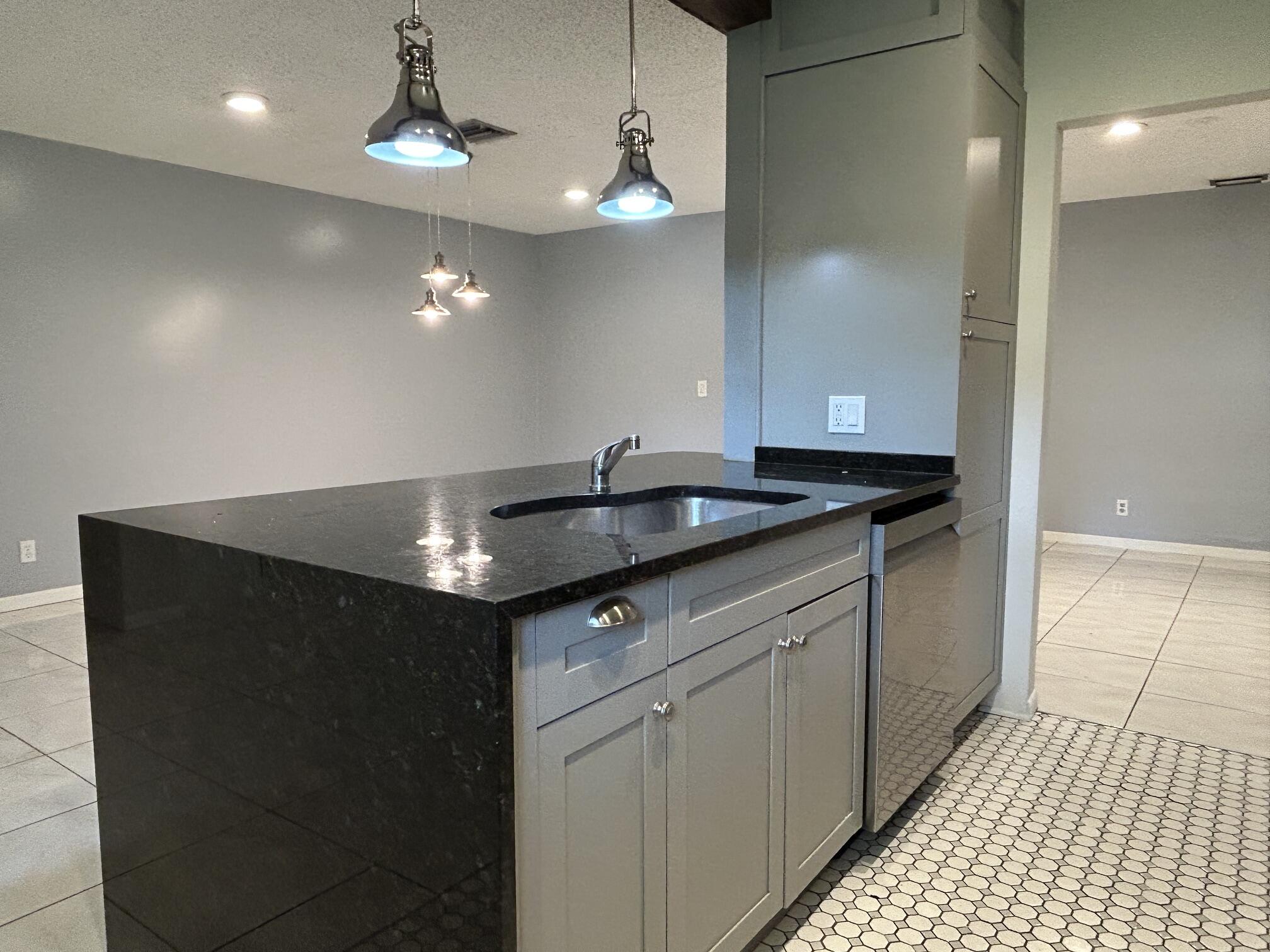 HIGH POINT OF DELRAY WEST CONDO SEC 3 - Residential