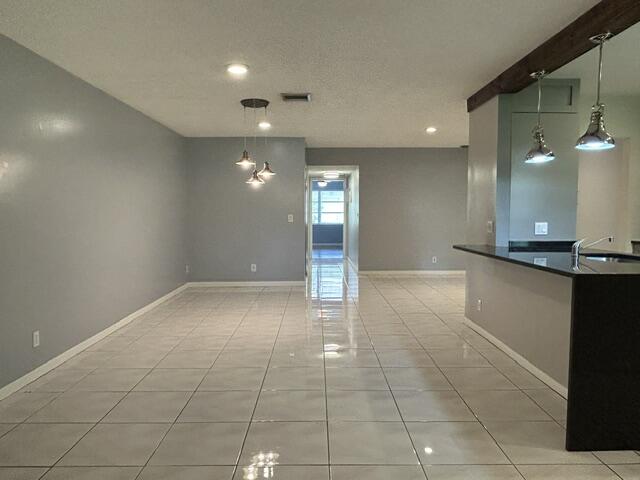 HIGH POINT OF DELRAY WEST CONDO SEC 3 - Residential