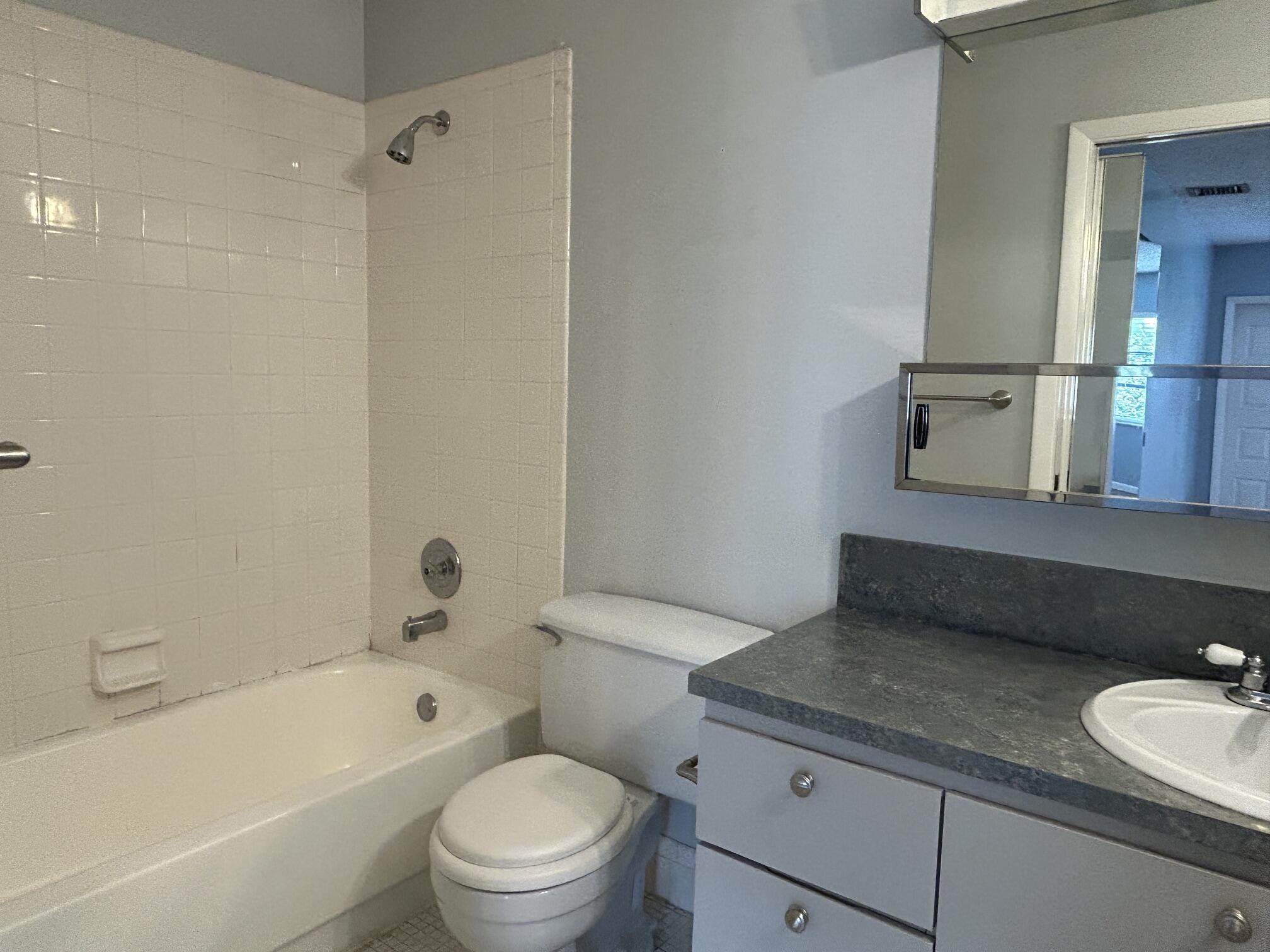HIGH POINT OF DELRAY WEST CONDO SEC 3 - Residential