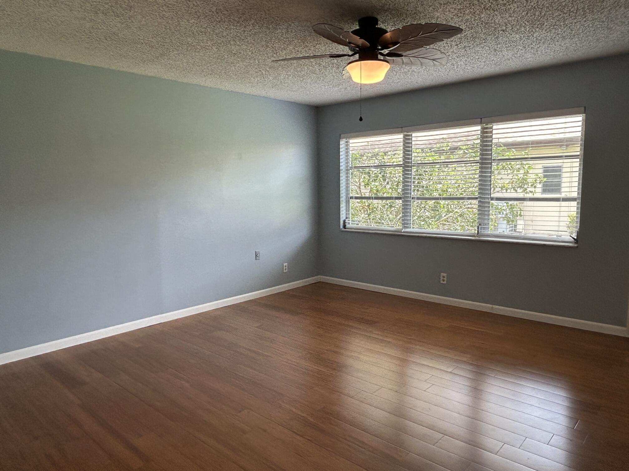 HIGH POINT OF DELRAY WEST CONDO SEC 3 - Residential