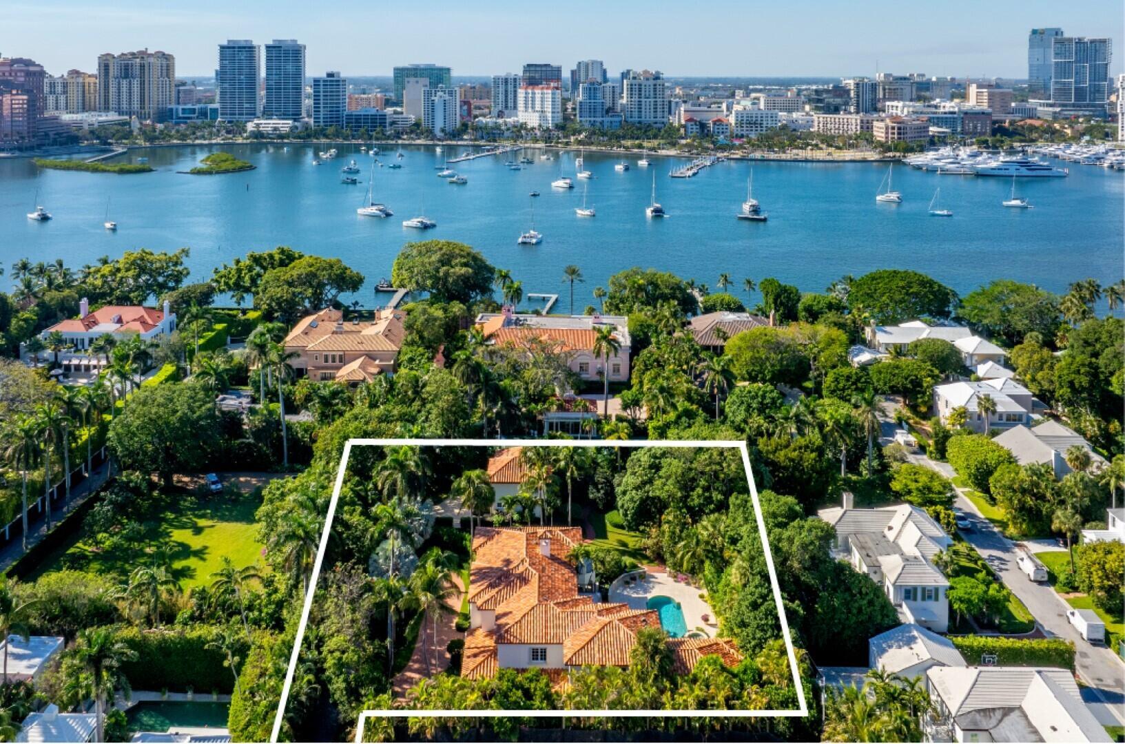 PRIMAVERA ESTATES (LAKE FRONT) - Residential