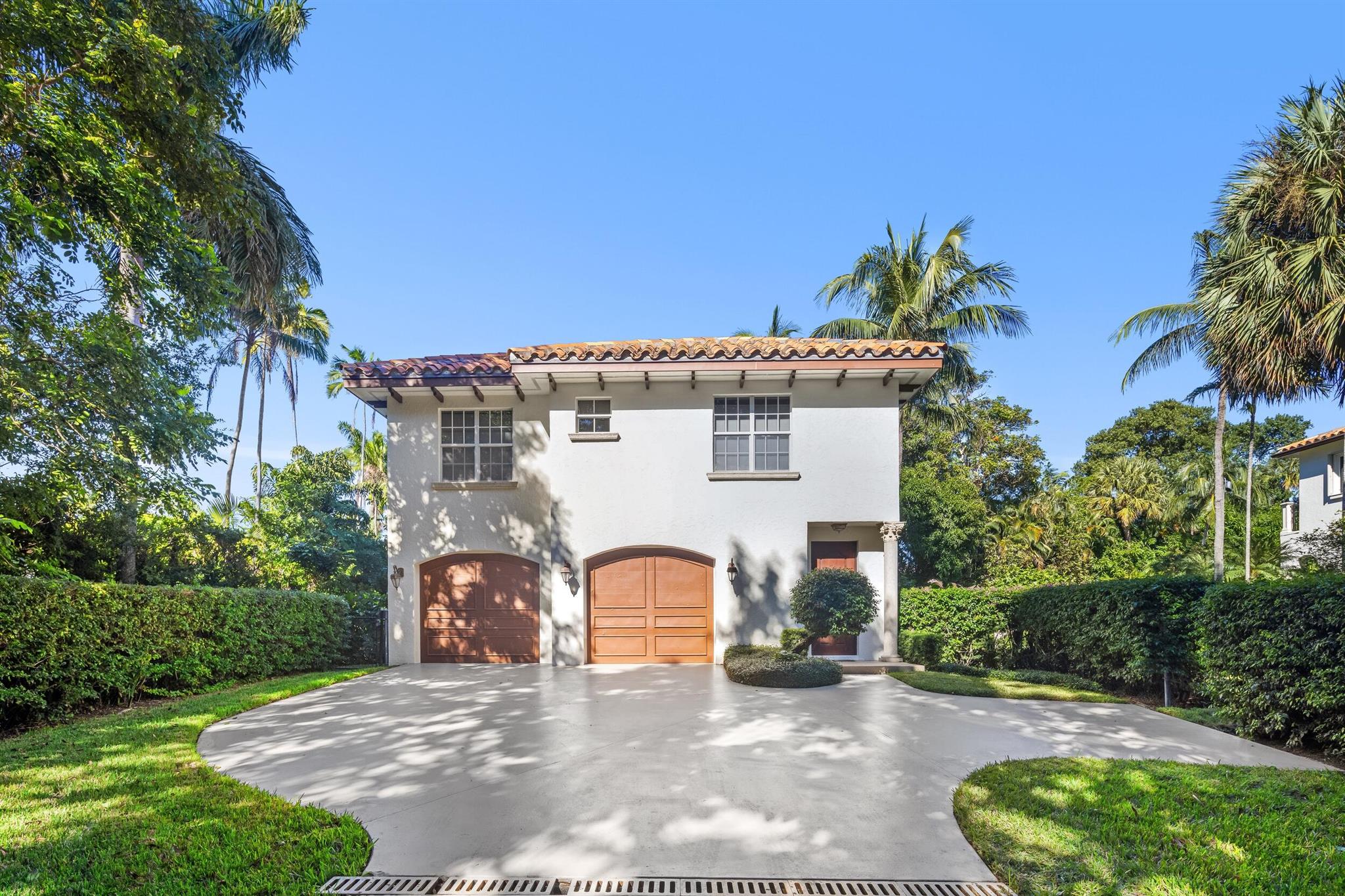 PRIMAVERA ESTATES (LAKE FRONT) - Residential