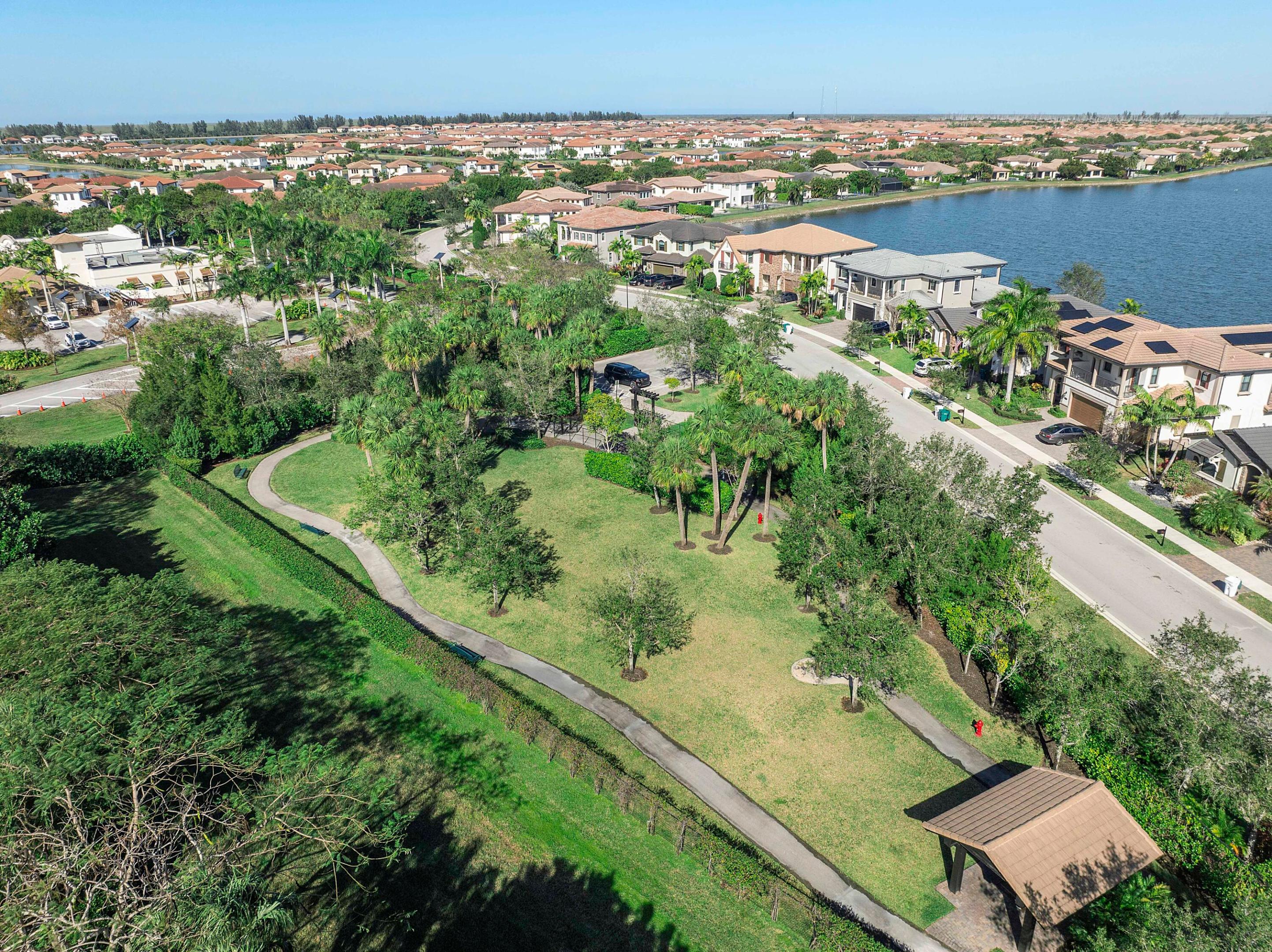 BRUSCHI PROPERTY - Residential