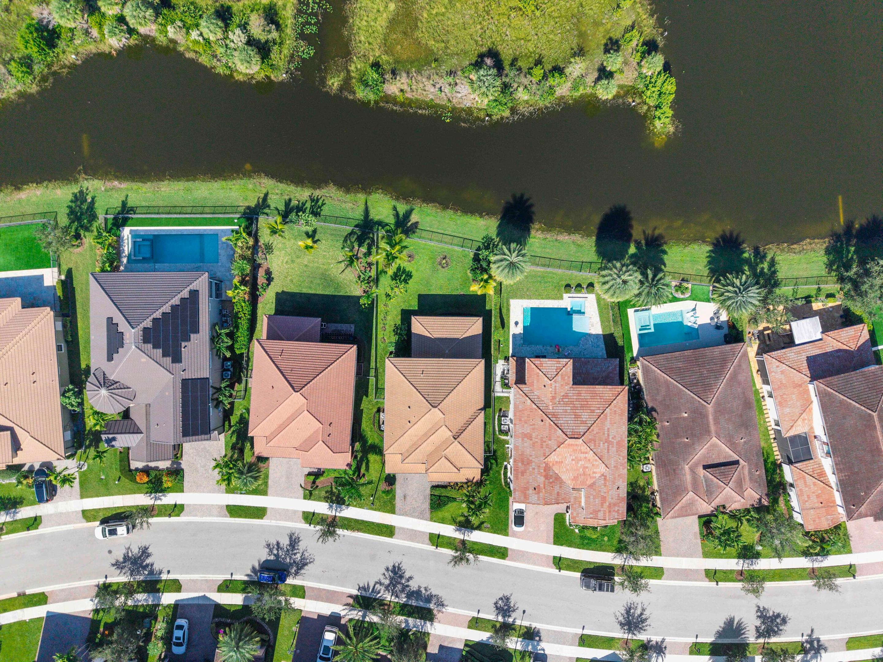 BRUSCHI PROPERTY - Residential