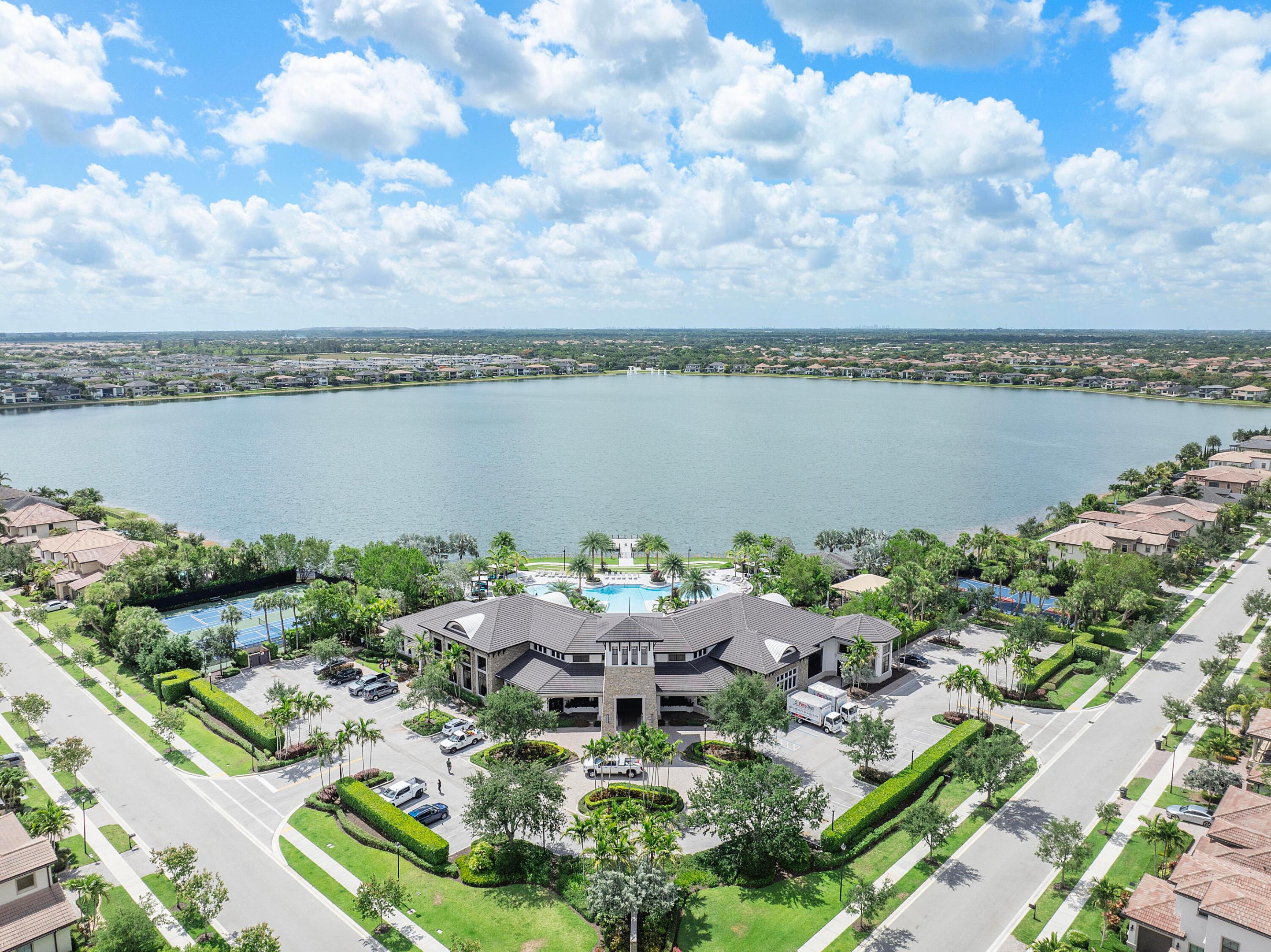 BRUSCHI PROPERTY - Residential