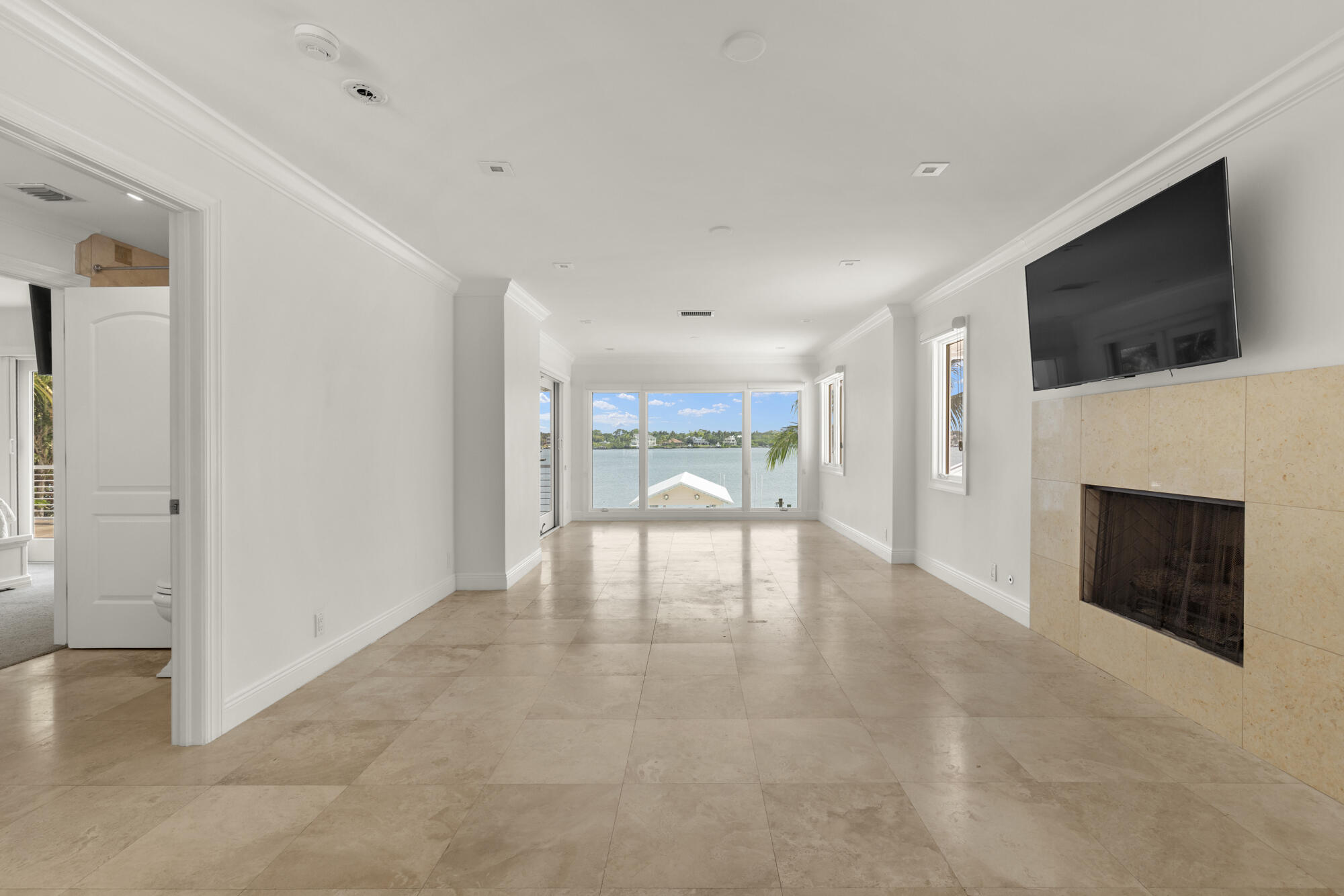 Tequesta Country Club - Residential
