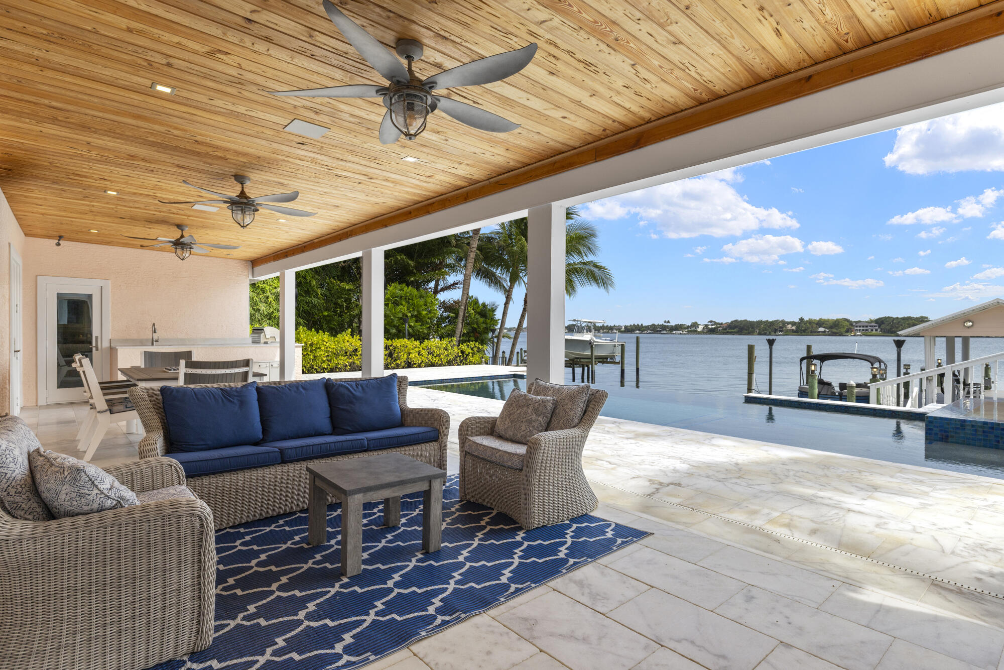 Tequesta Country Club - Residential