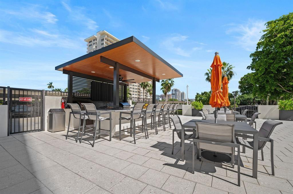 ESSEX TOWER CONDO - Residential