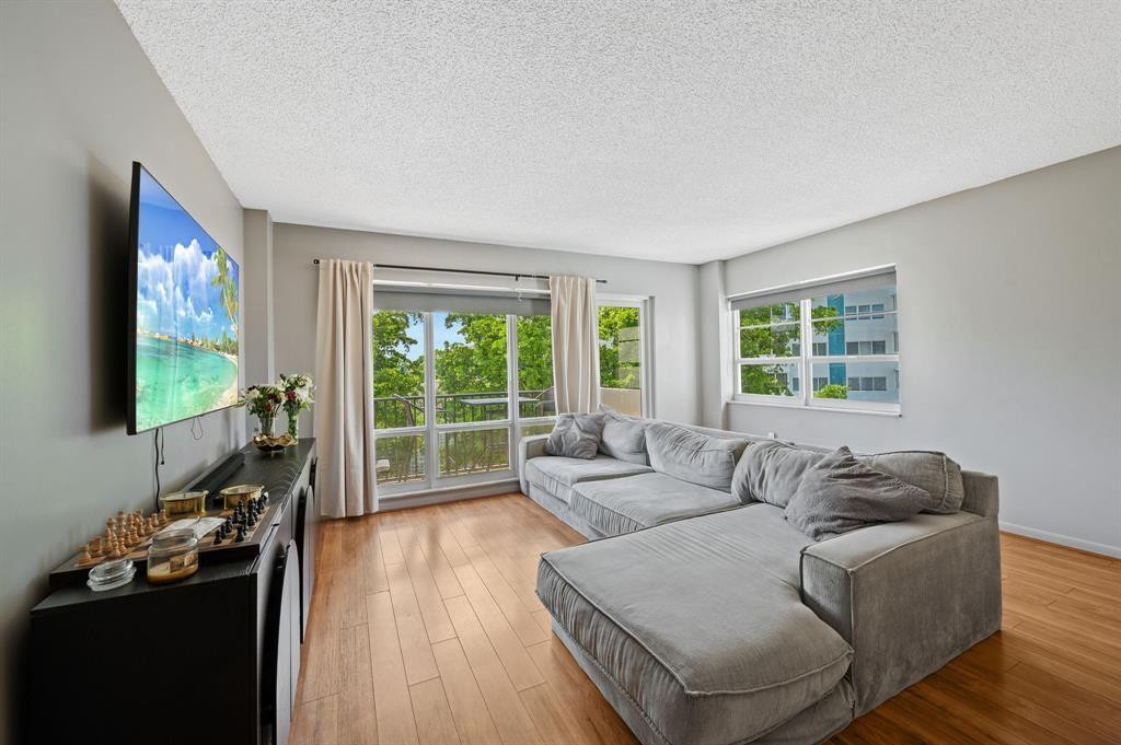 ESSEX TOWER CONDO - Residential