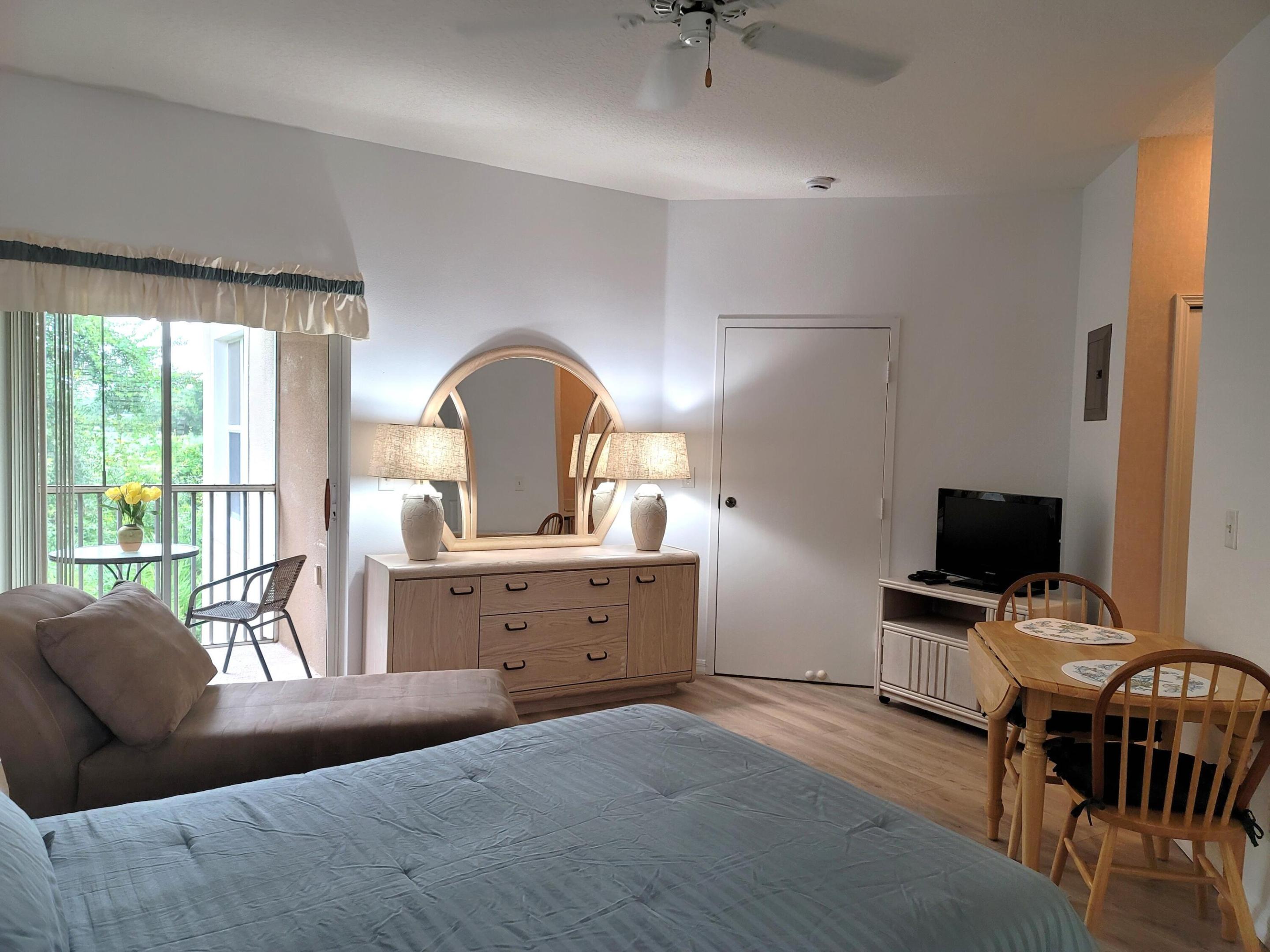GOLF VILLAS CONDOMINIUM - Residential Lease