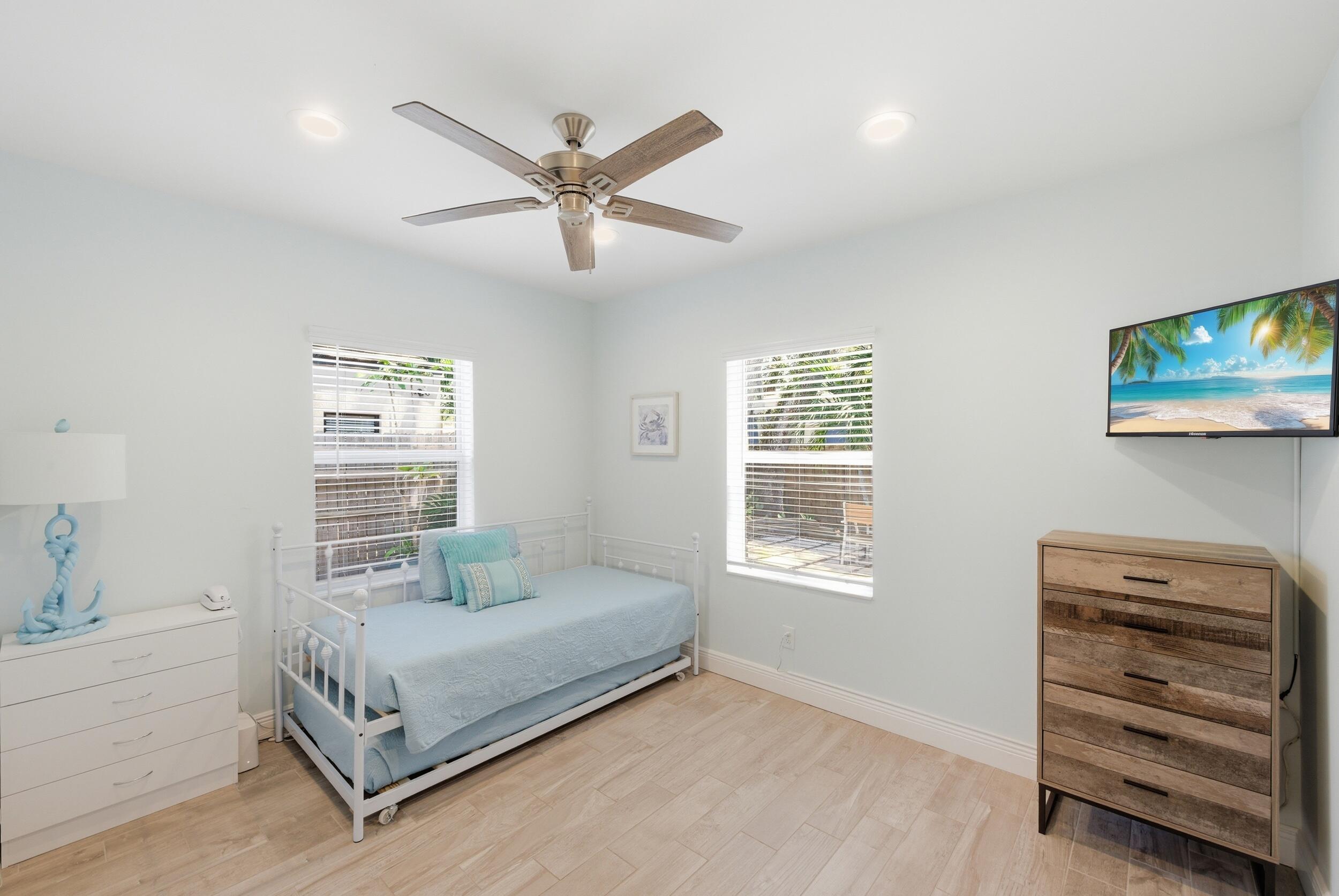 RIVER OAKS - Residential Lease
