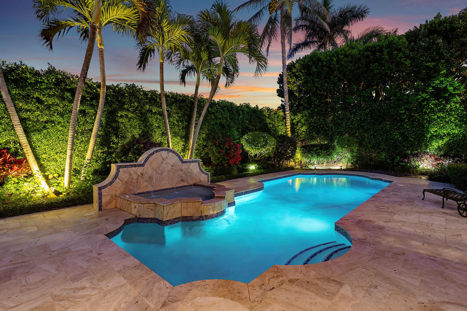 ROYAL PALM YACHT & COUNTRY CLUB - Residential