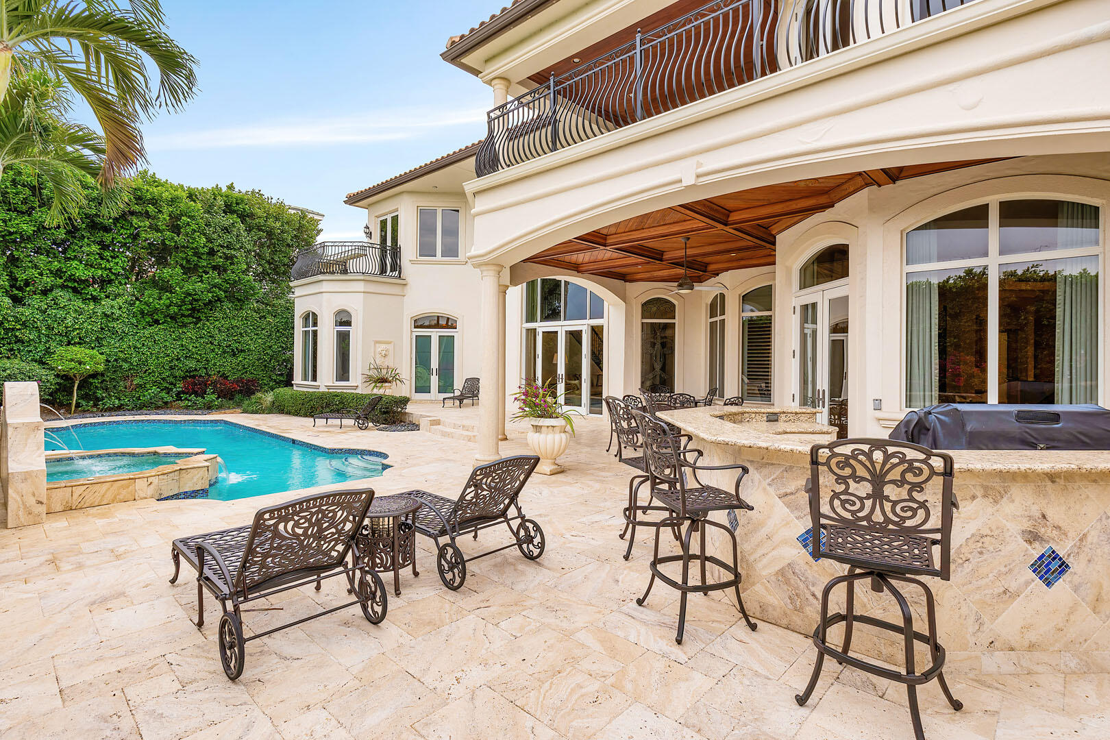 ROYAL PALM YACHT & COUNTRY CLUB - Residential