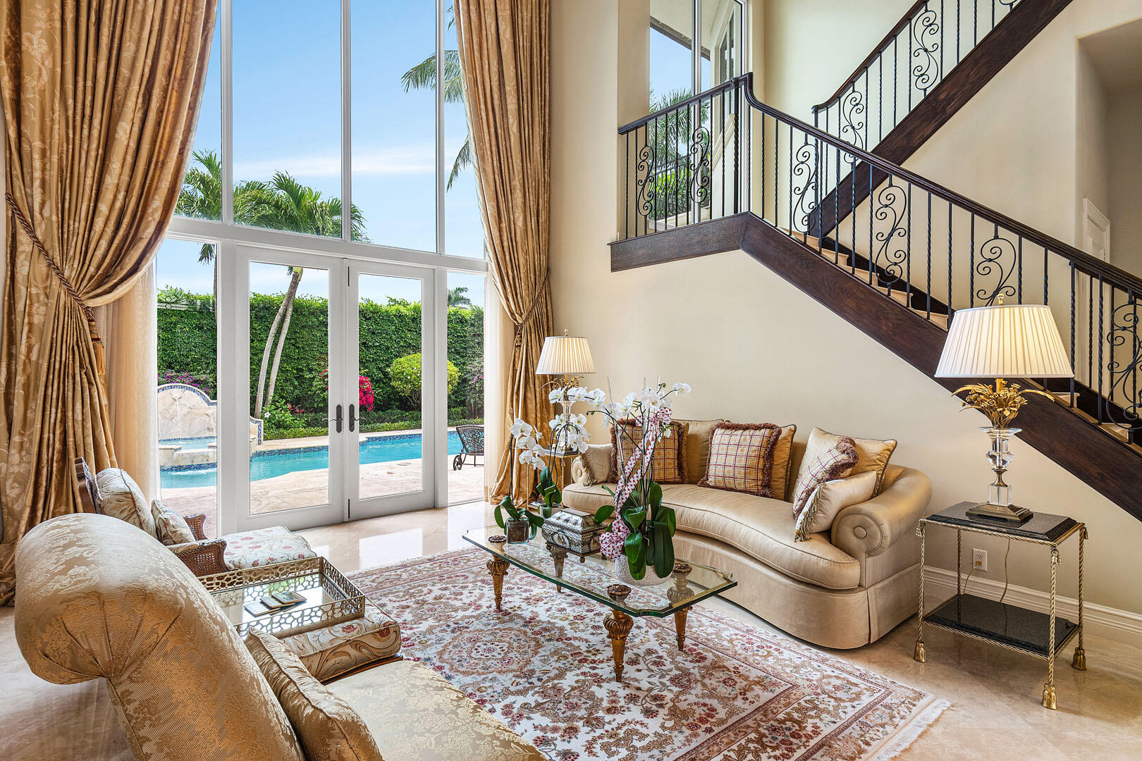 ROYAL PALM YACHT & COUNTRY CLUB - Residential