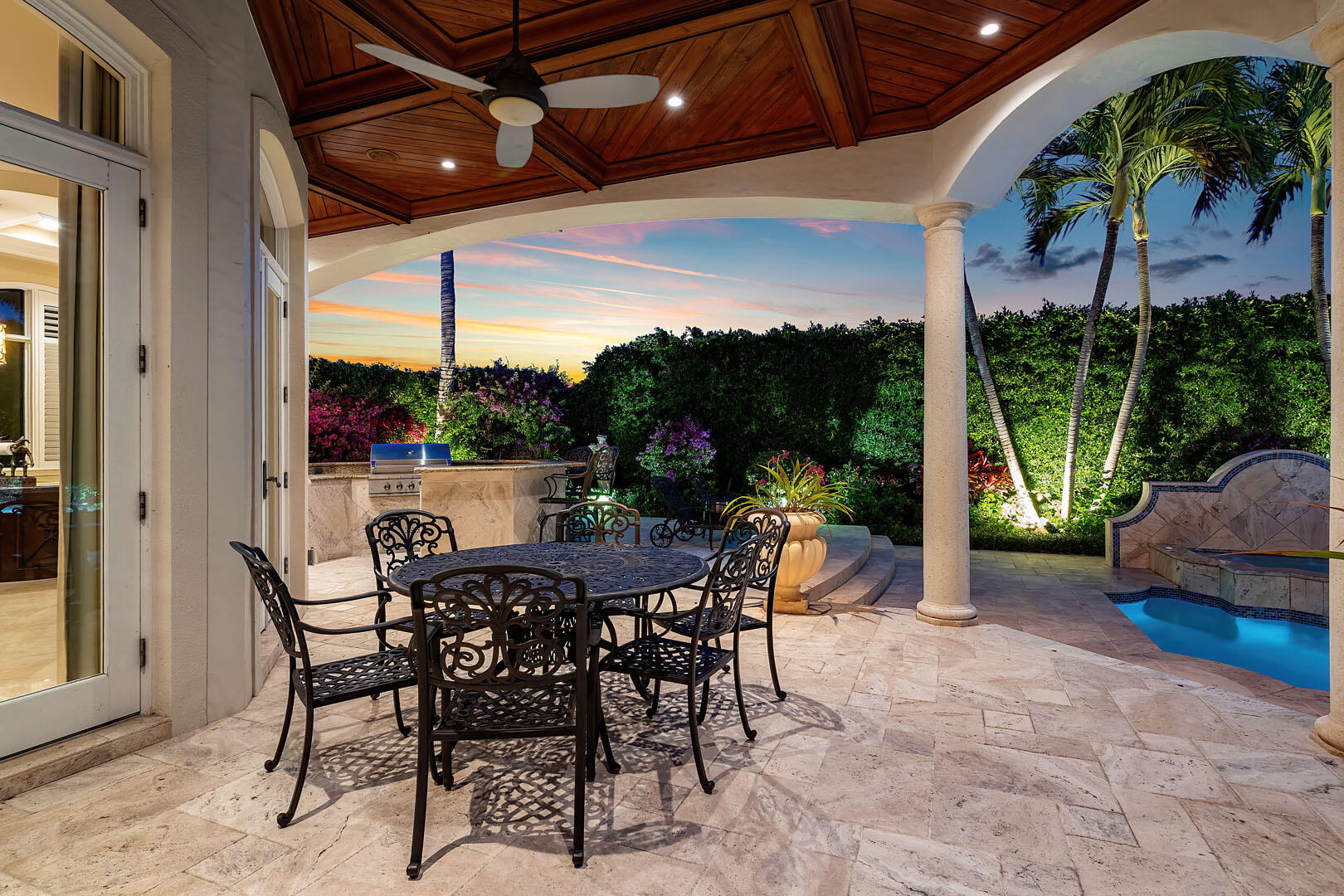 ROYAL PALM YACHT & COUNTRY CLUB - Residential