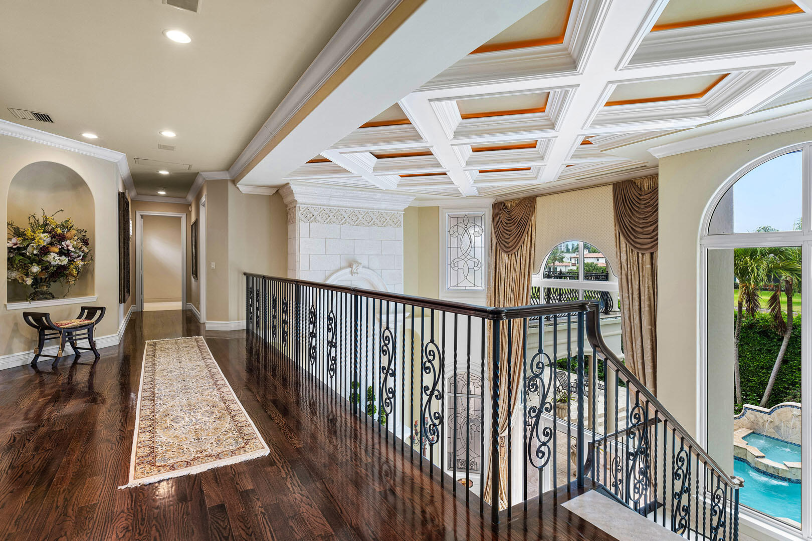 ROYAL PALM YACHT & COUNTRY CLUB - Residential