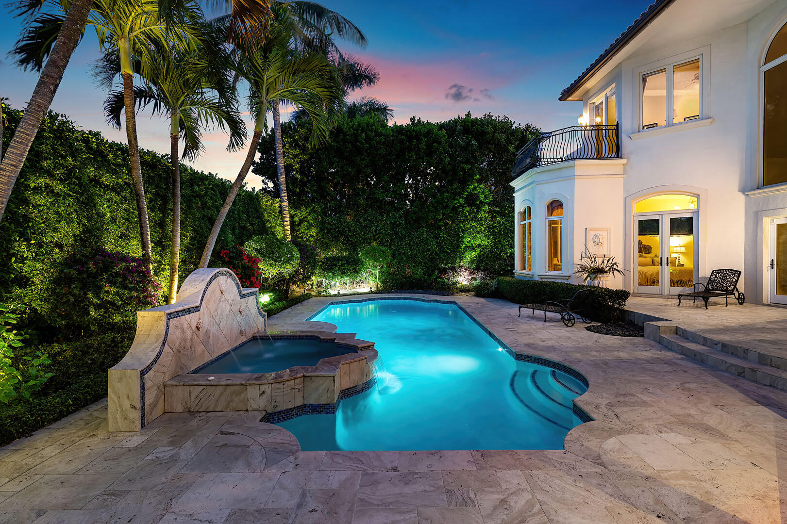 ROYAL PALM YACHT & COUNTRY CLUB - Residential
