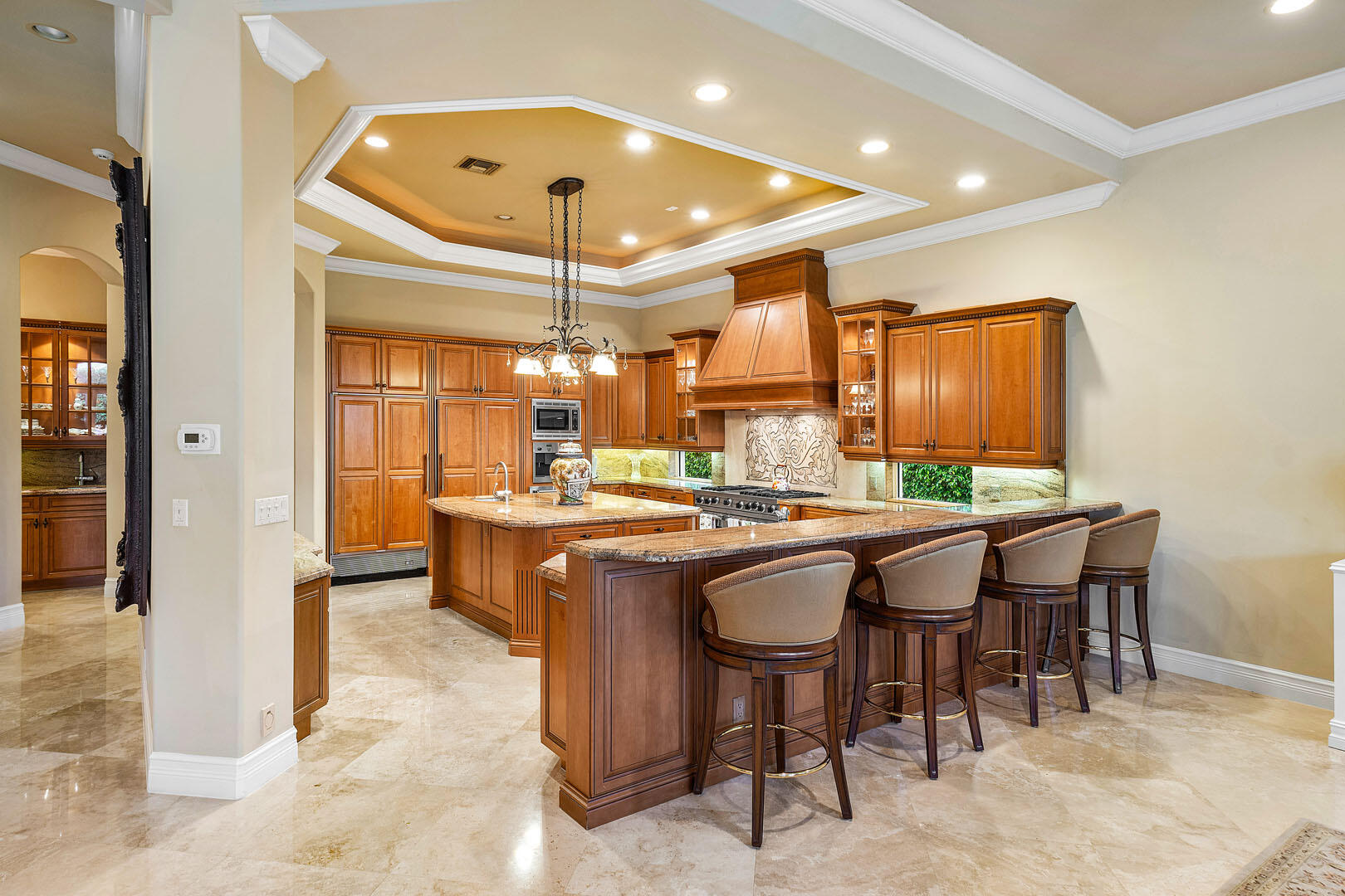 ROYAL PALM YACHT & COUNTRY CLUB - Residential