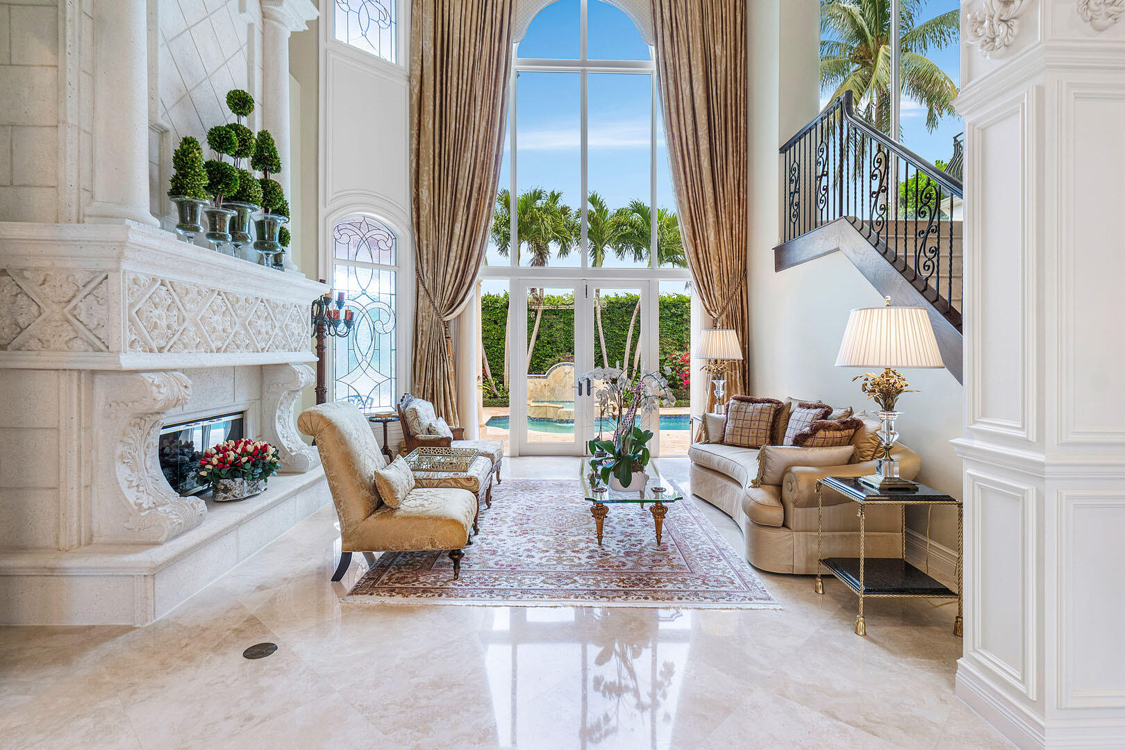 ROYAL PALM YACHT & COUNTRY CLUB - Residential