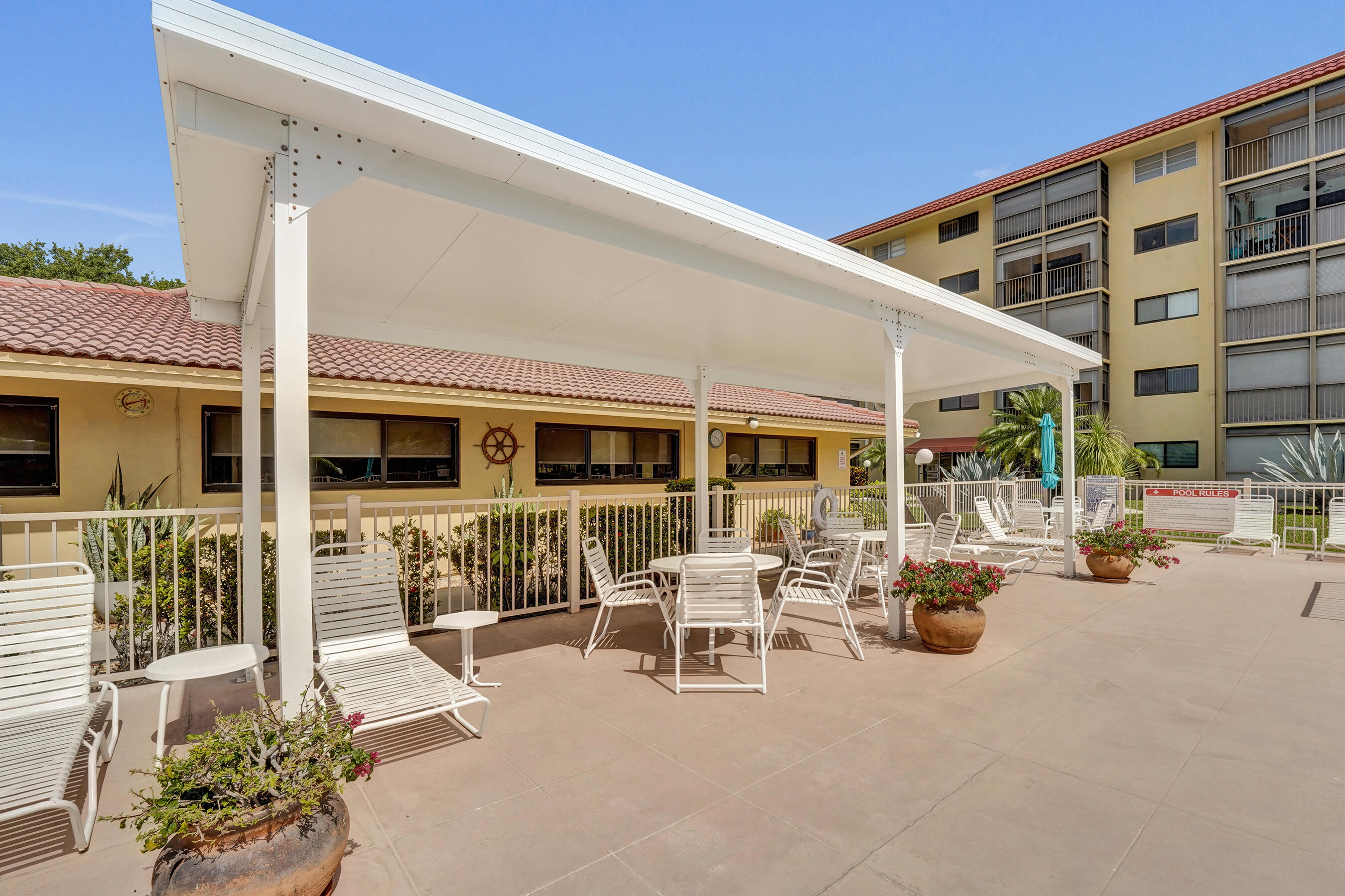 GARDEN-AIRE VILLAGE CONDO - Residential