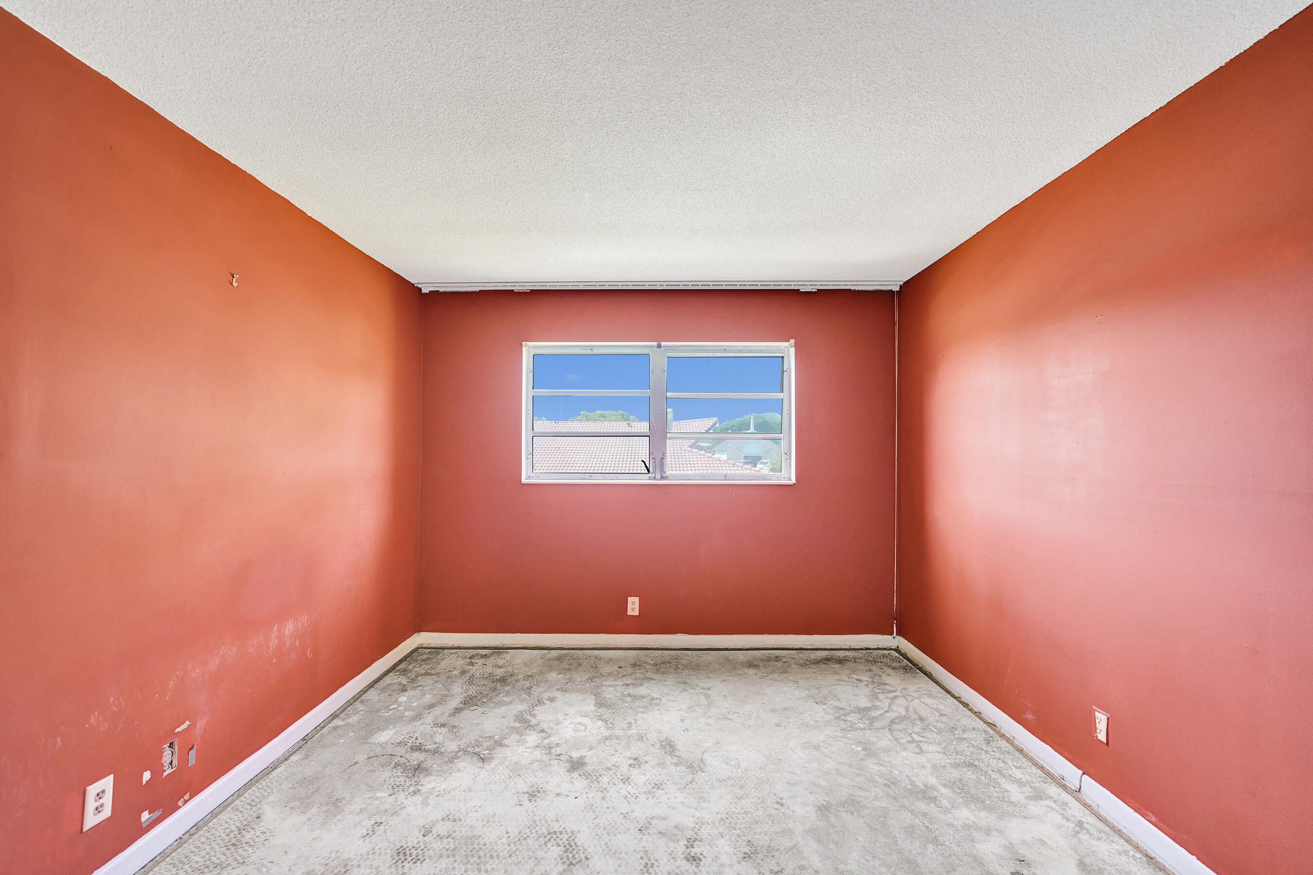 GARDEN-AIRE VILLAGE CONDO - Residential