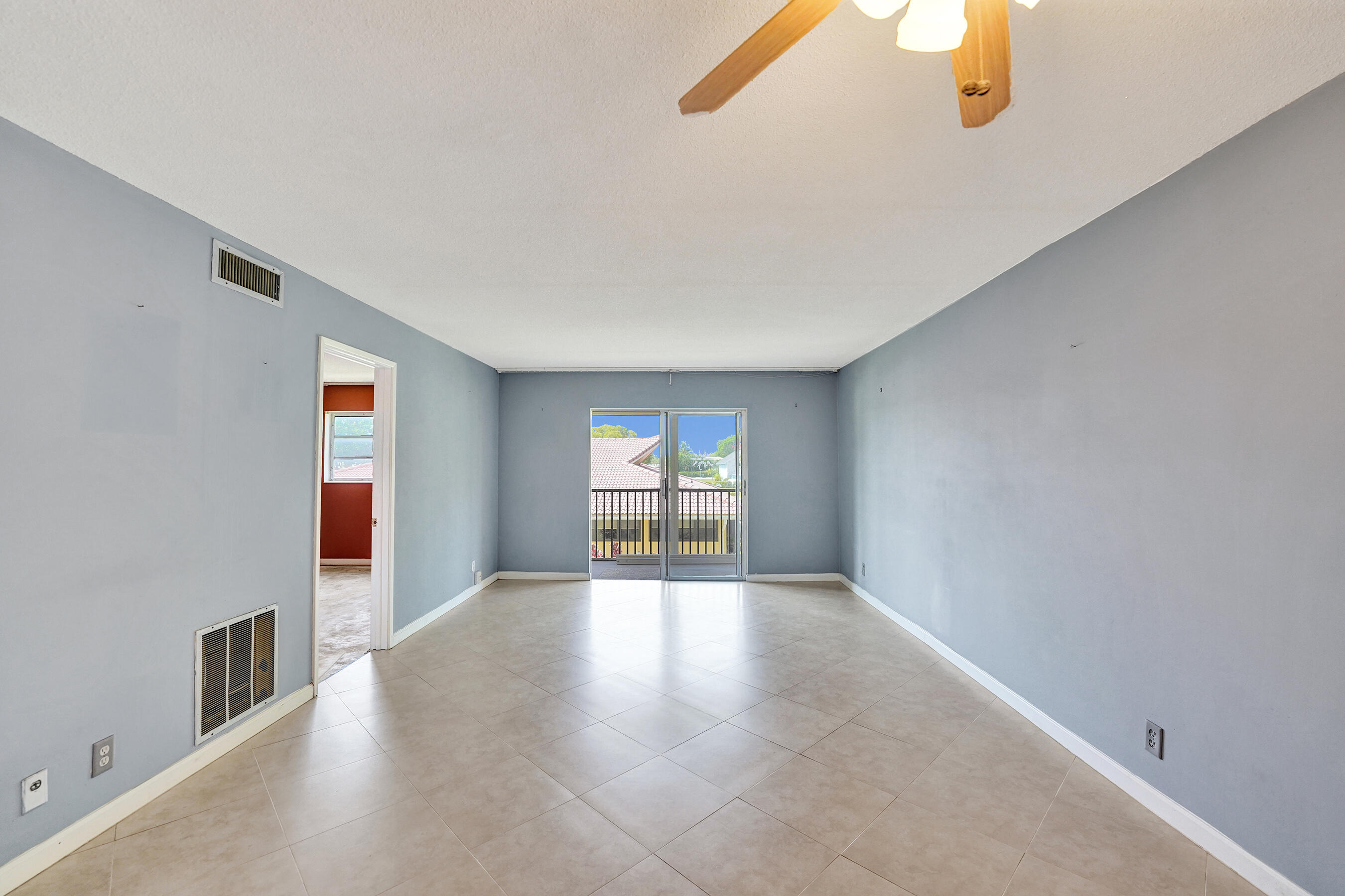 GARDEN-AIRE VILLAGE CONDO - Residential