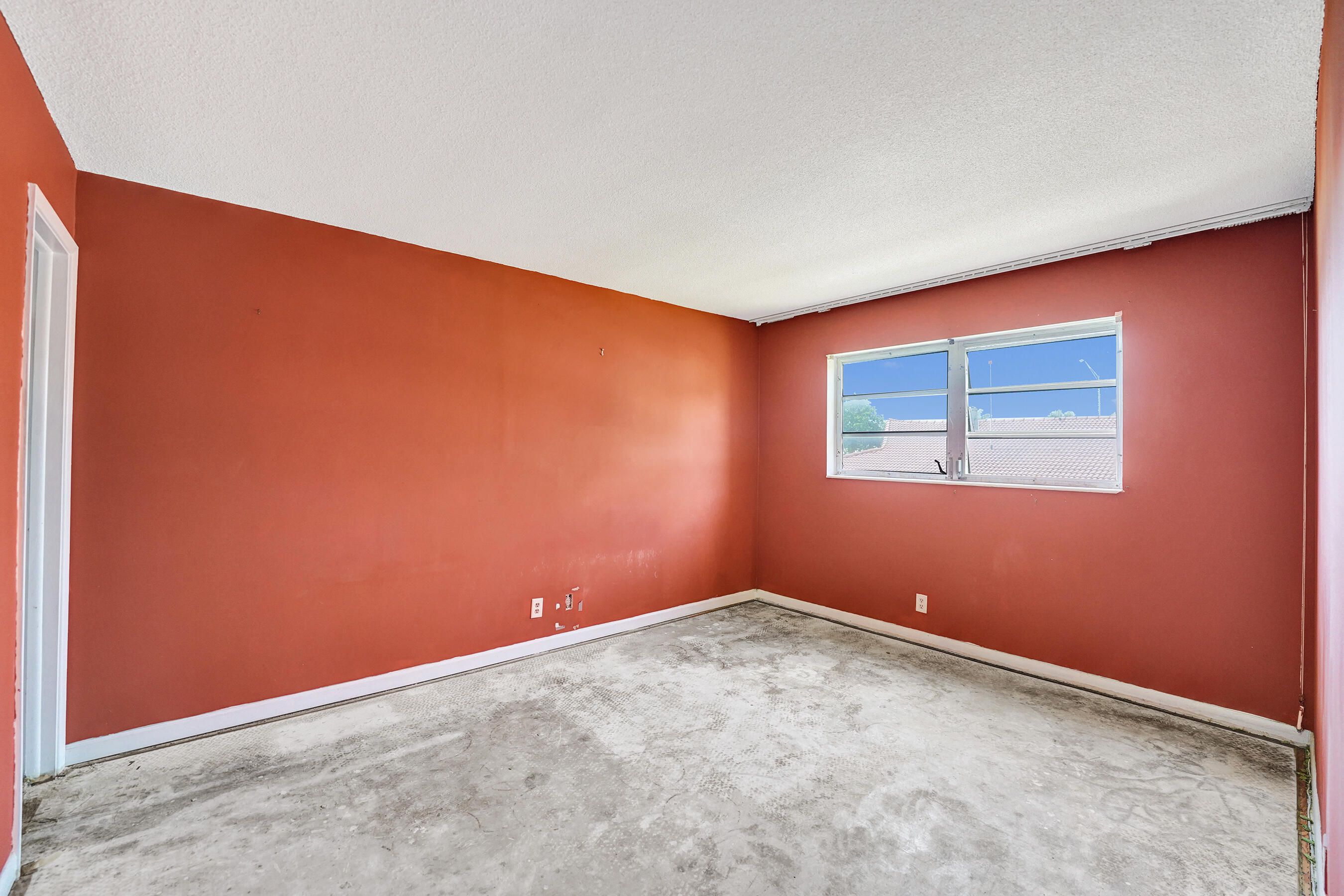 GARDEN-AIRE VILLAGE CONDO - Residential
