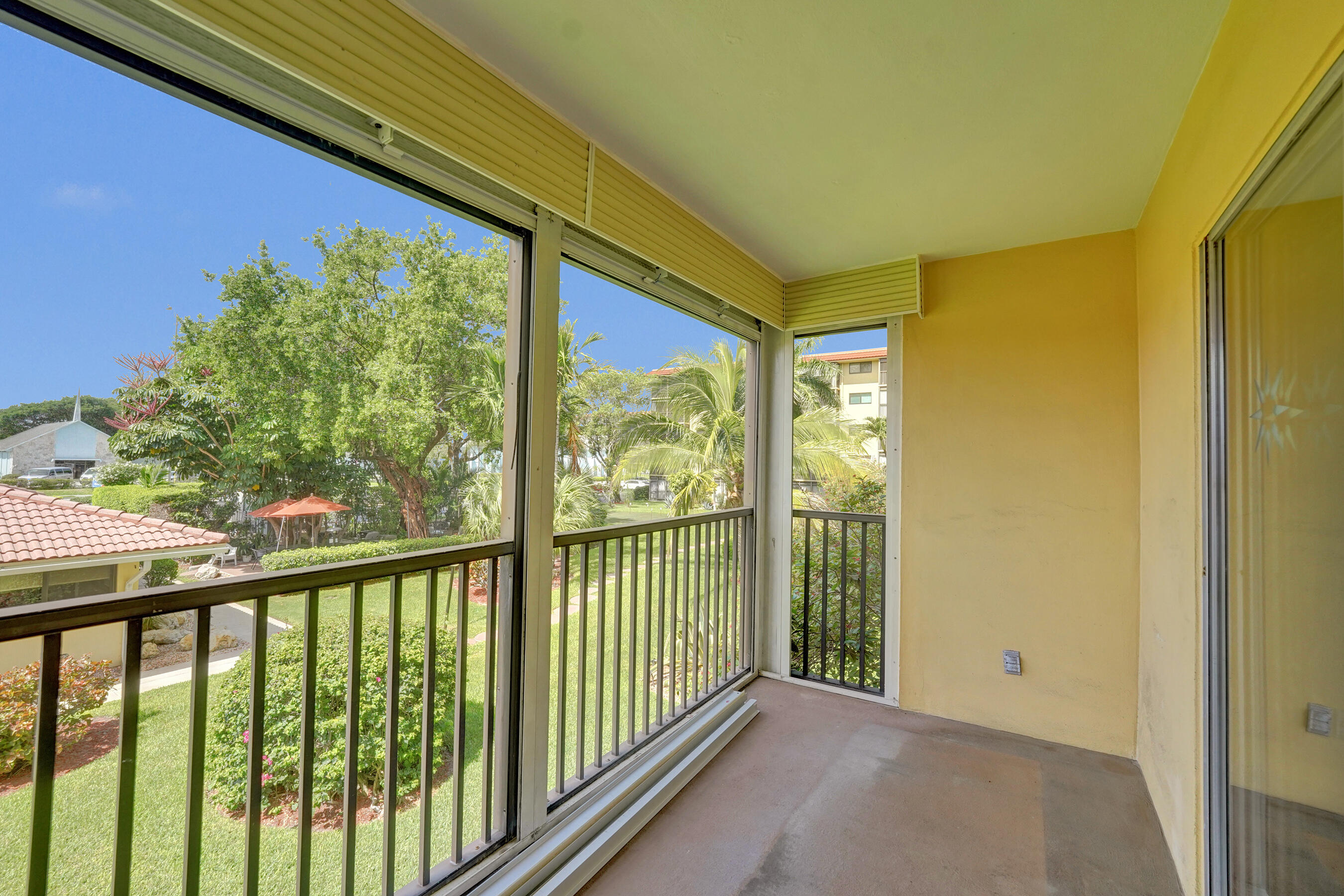 GARDEN-AIRE VILLAGE CONDO - Residential