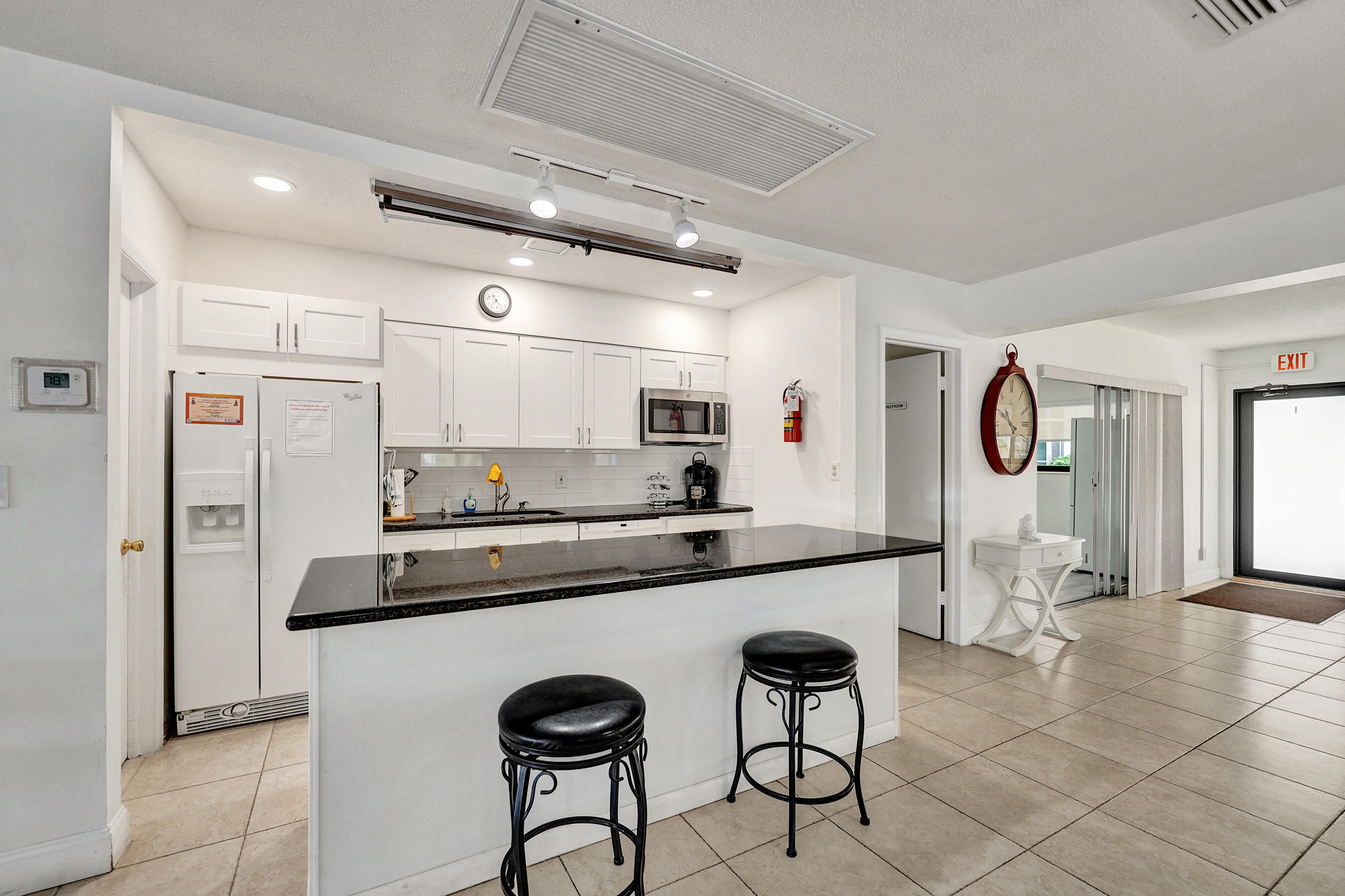 GARDEN-AIRE VILLAGE CONDO - Residential