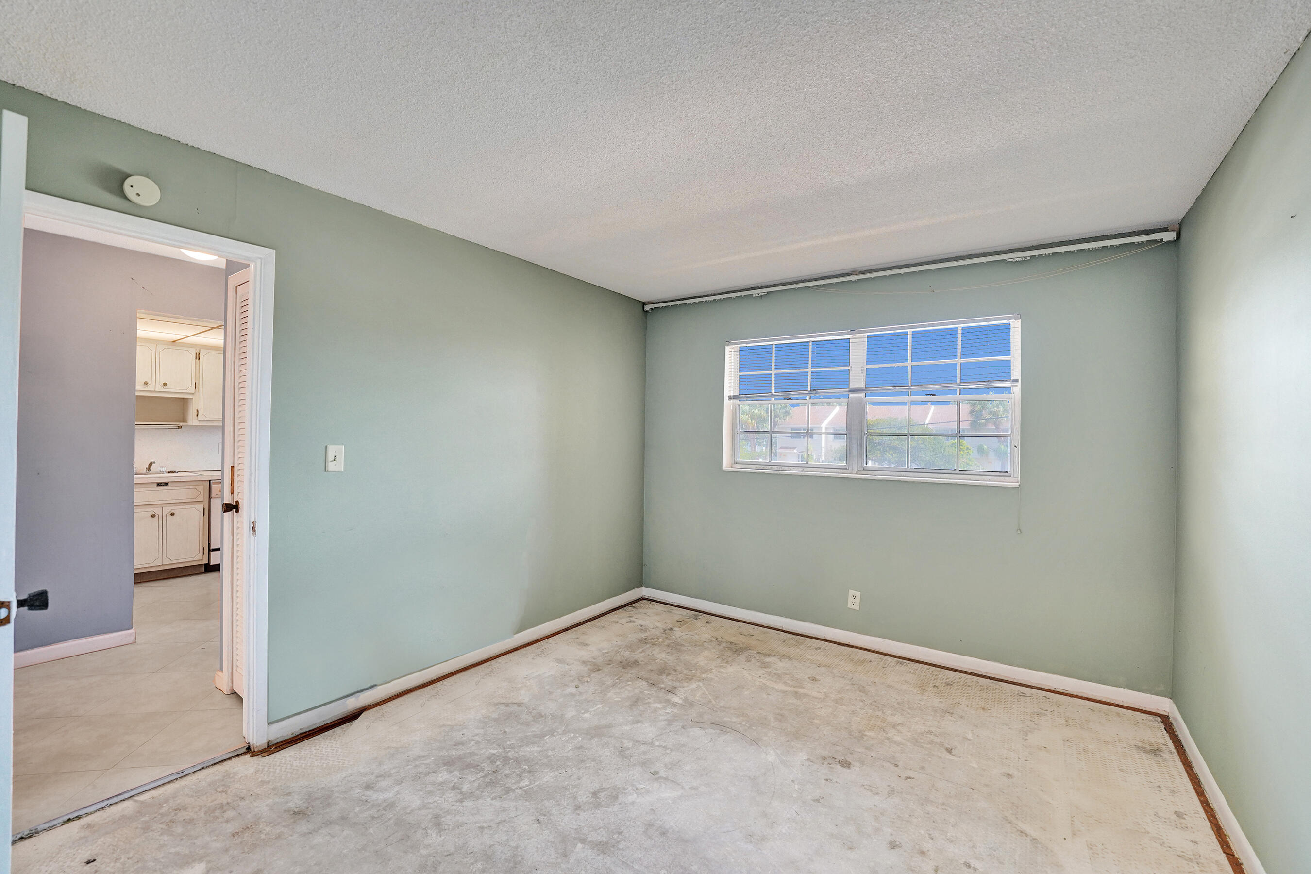 GARDEN-AIRE VILLAGE CONDO - Residential