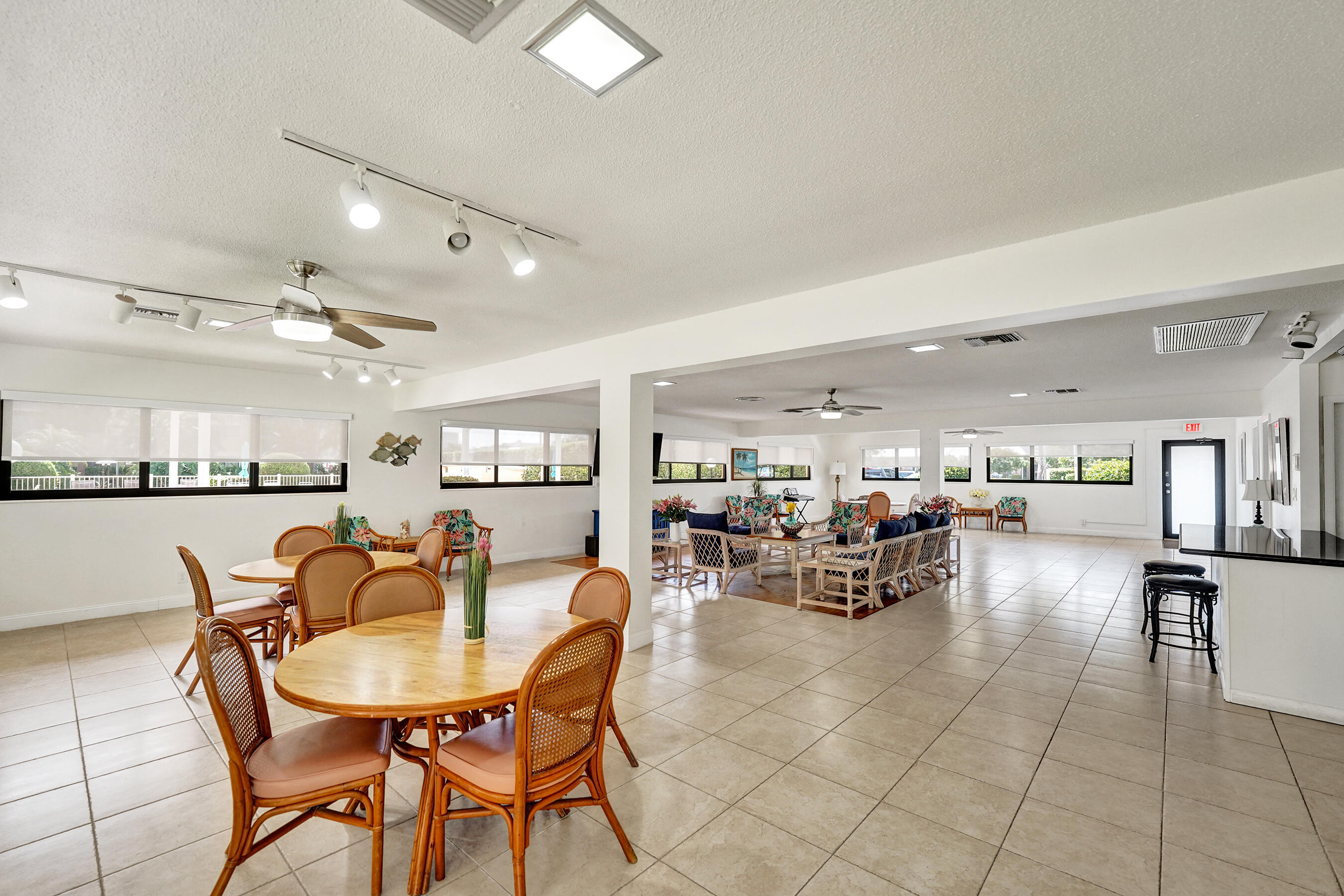 GARDEN-AIRE VILLAGE CONDO - Residential
