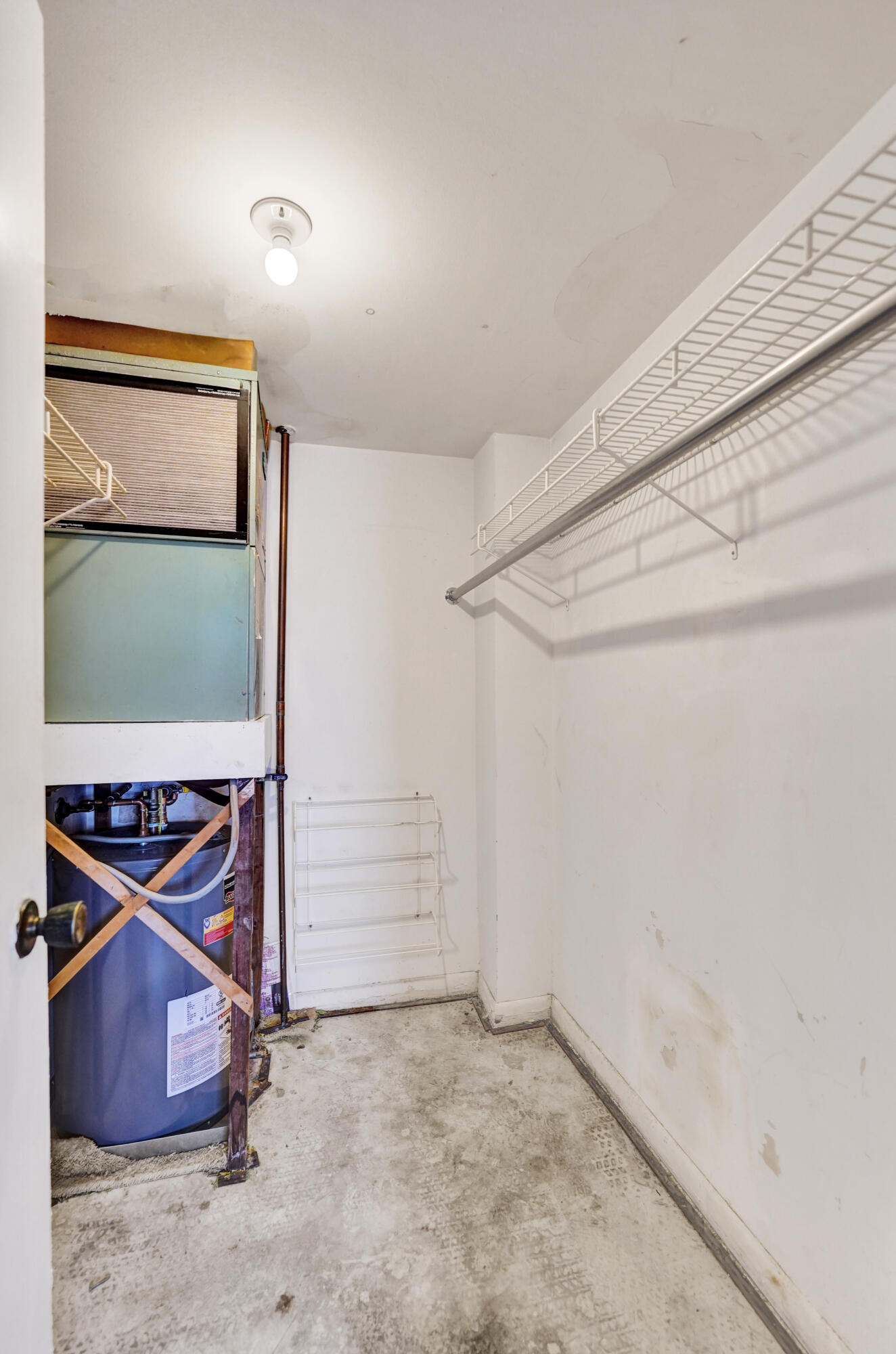 GARDEN-AIRE VILLAGE CONDO - Residential