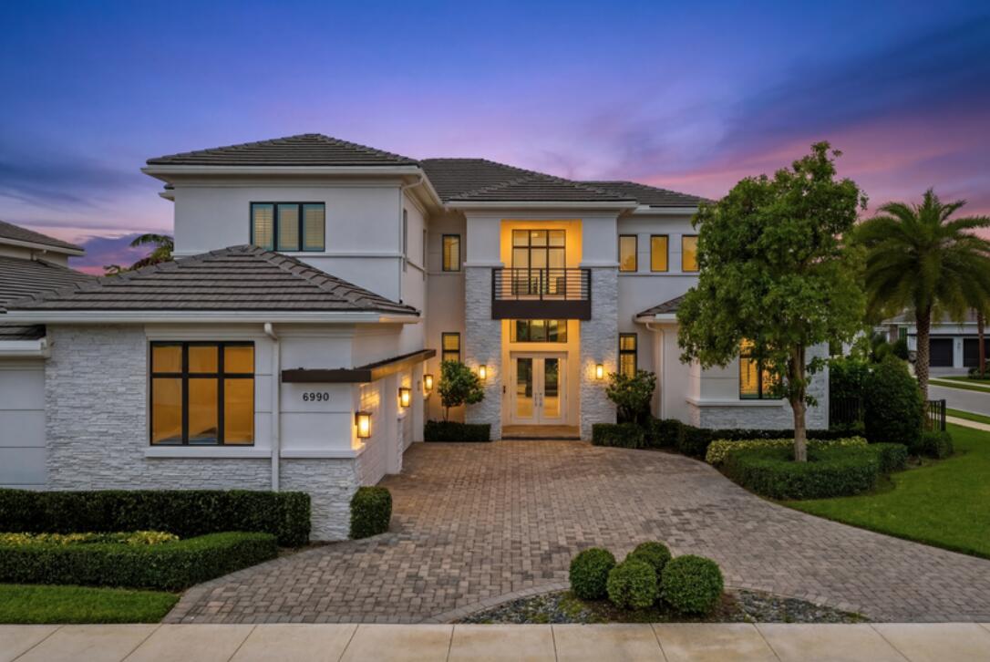 Royal Palm Polo 2 - Residential