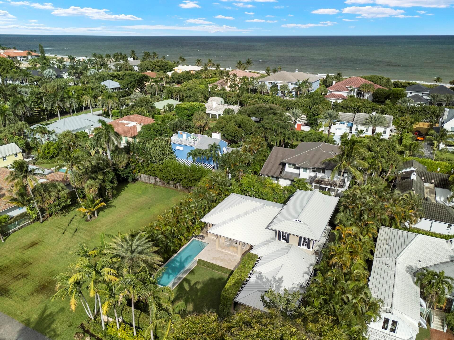 TROPICAL SHORES - Residential