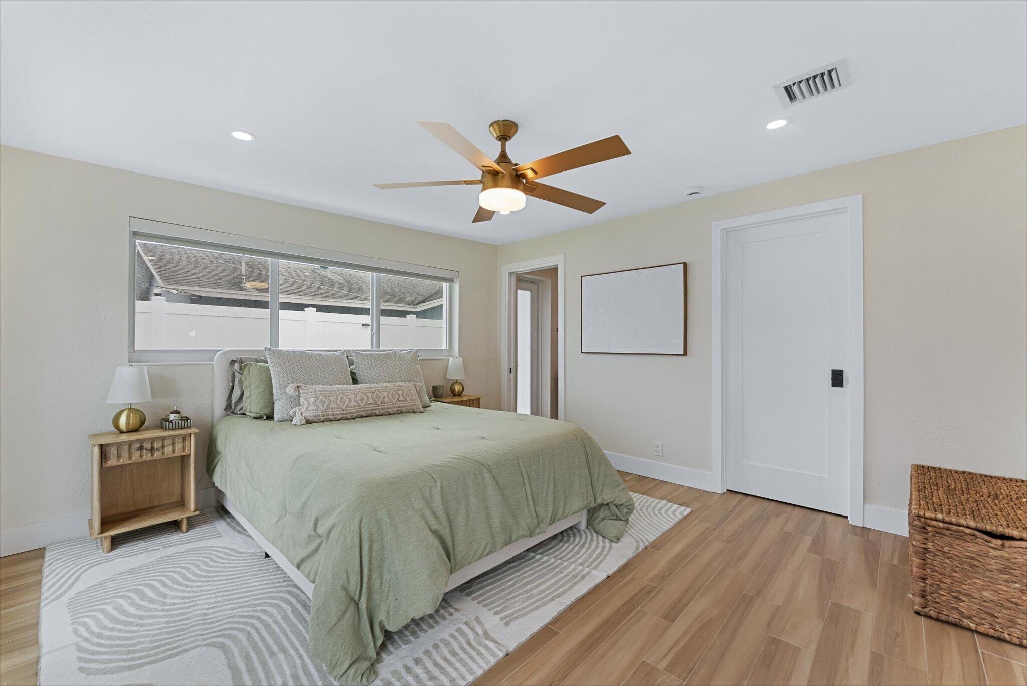 BOCA RATON SQUARE - Residential Lease