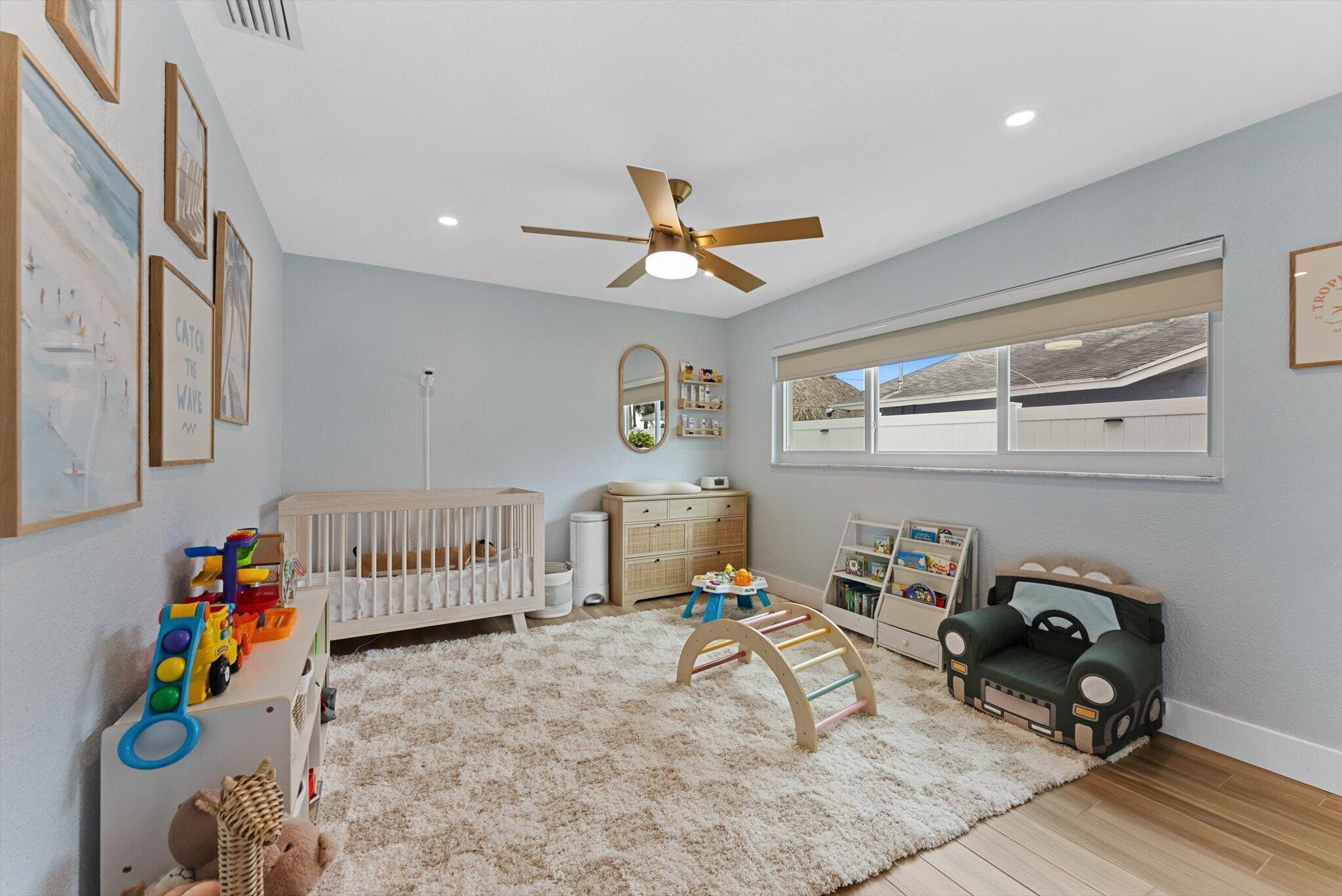 BOCA RATON SQUARE - Residential Lease